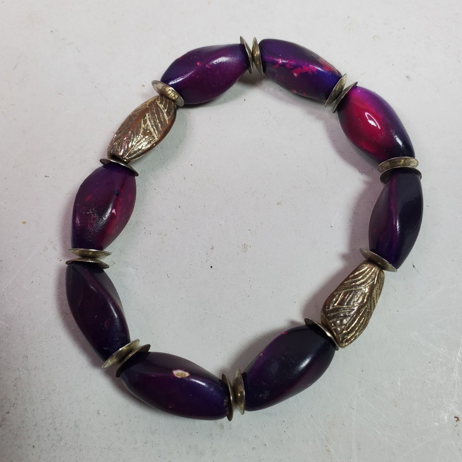 The Unbranded Brand Casual Career Stretchy Bracelet Purple Gold Tone Beaded NOS Size ONE SIZE - 2 Thumbnail