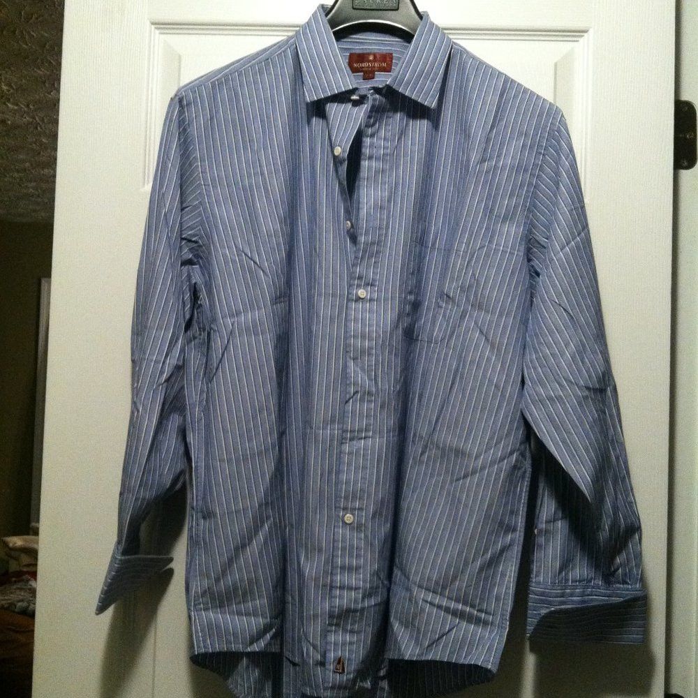 Nordstrom NORDSTROM MEN'S BLUE 100%COTTON DRESS SHIRT SIZE: 17-33 Size US XL / EU 56 / 4 - 4 Thumbnail