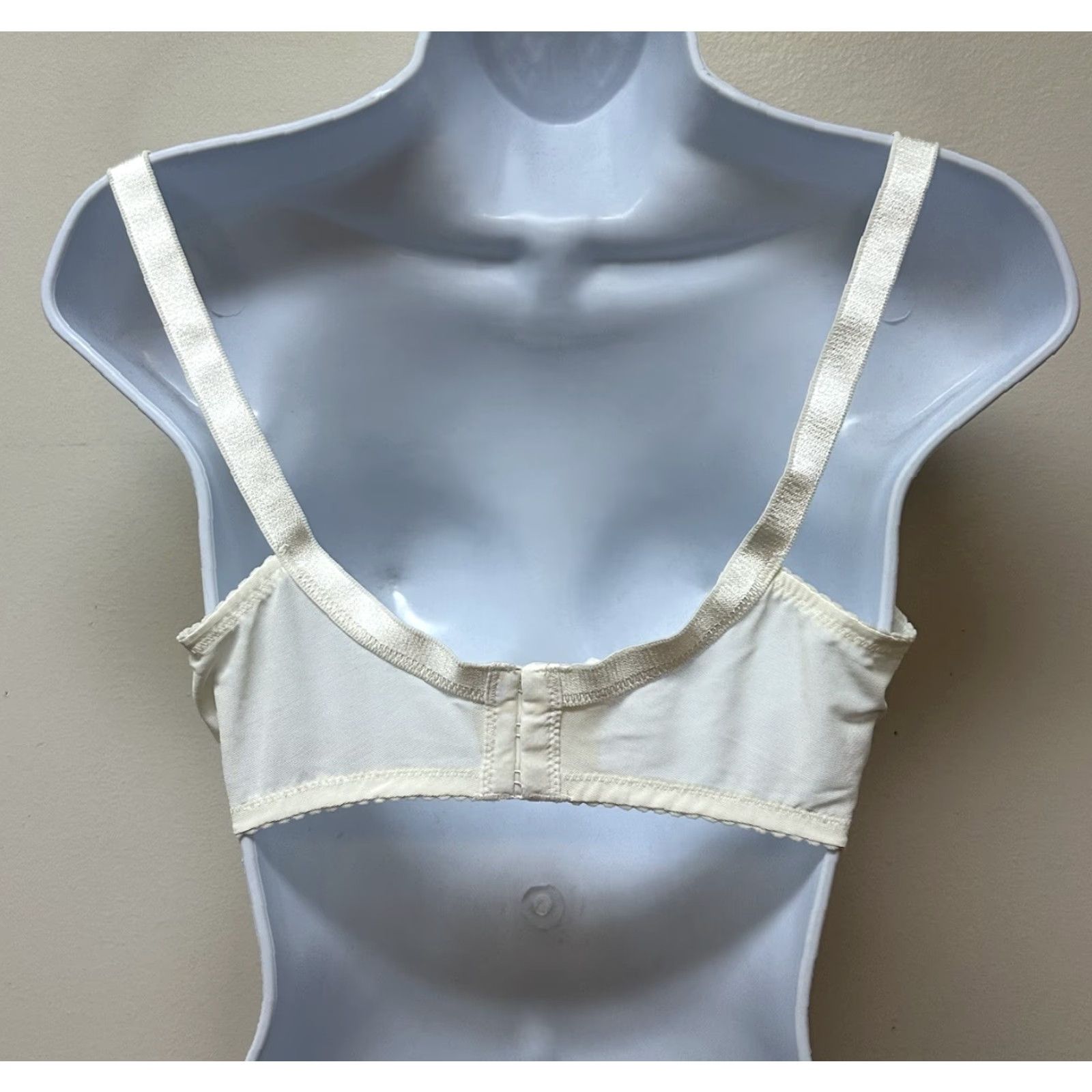 Vintage VINTAGE Wacoal Beige Sheer Lace Nylon Bullet Bra Size 34DD NEW NOS Size ONE SIZE - 4 Thumbnail