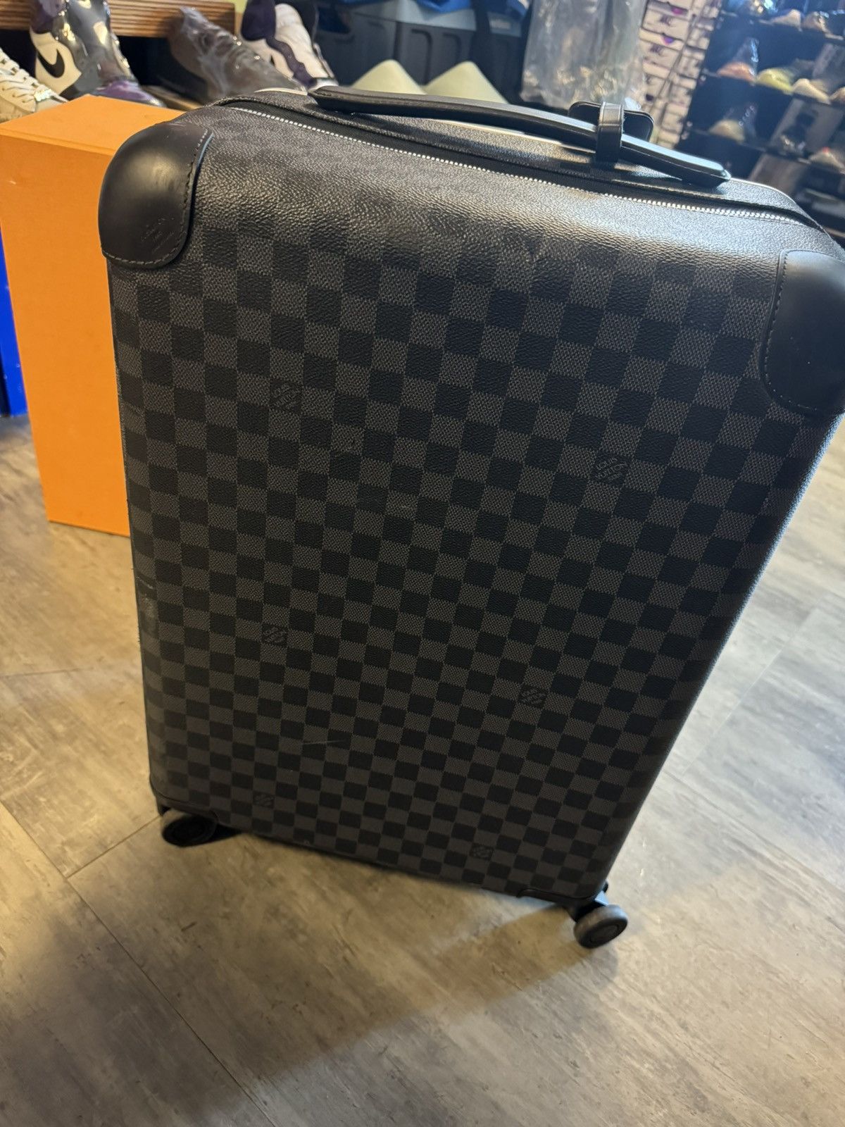 Louis Vuitton Louis Vuitton Horizon 55 Graphite Size ONE SIZE - 3 Thumbnail