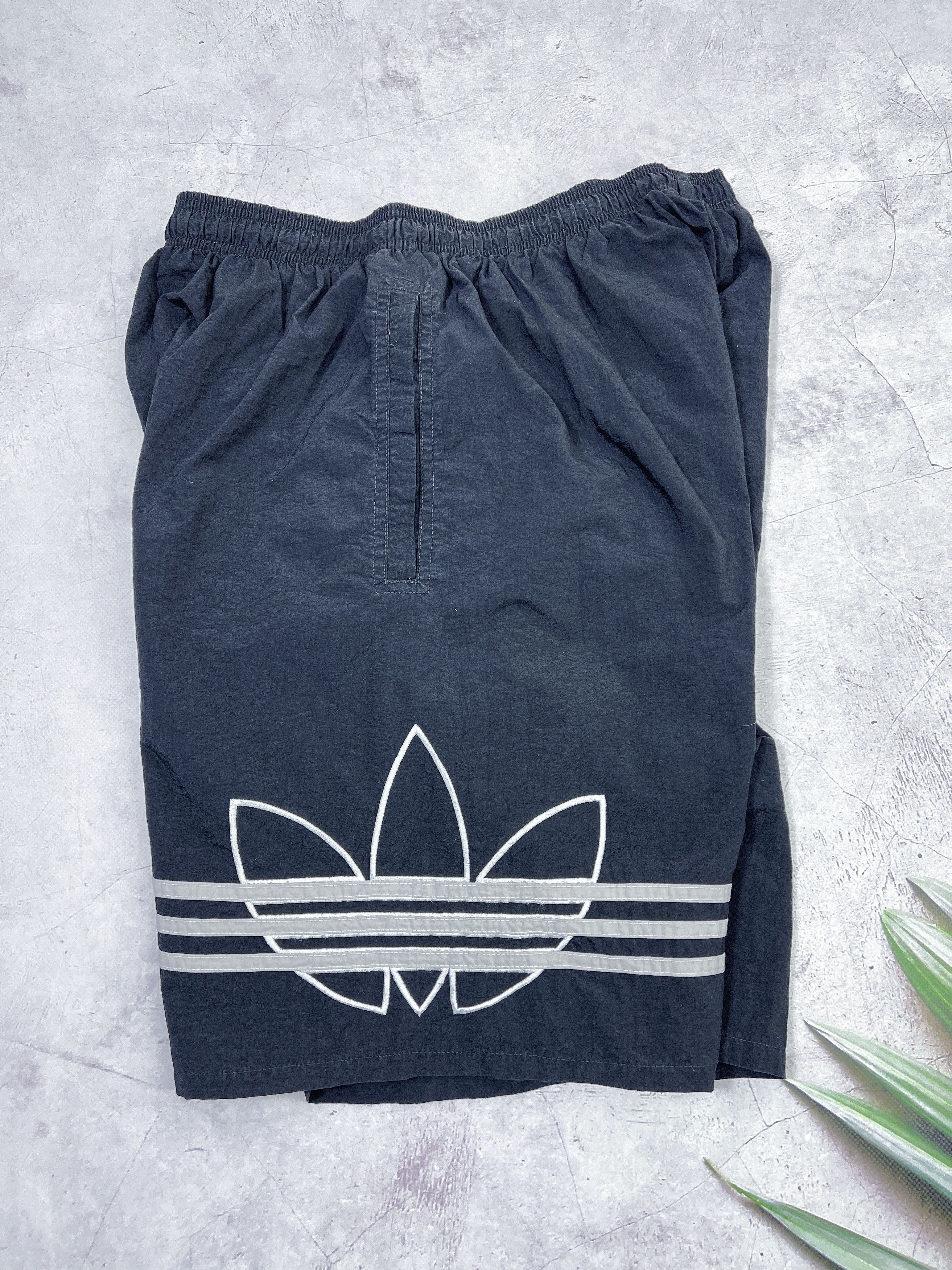 Adidas × Vintage 90s Adidas Shorts Crumpled Nylon Big Embroidered Size US 36 / EU 52 - 6 Thumbnail