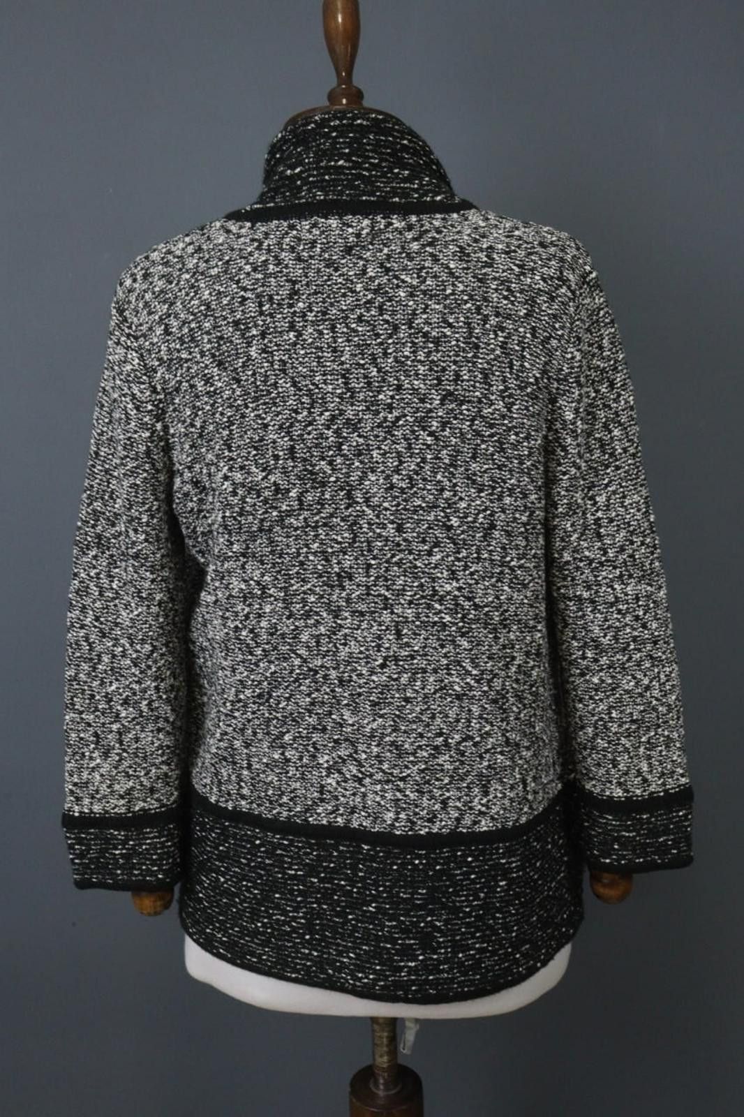 Karl Lagerfeld Karl Lagerfeld Gray Black Front Cardigan Size XS Size XS / US 0-2 / IT 36-38 - 9 Thumbnail