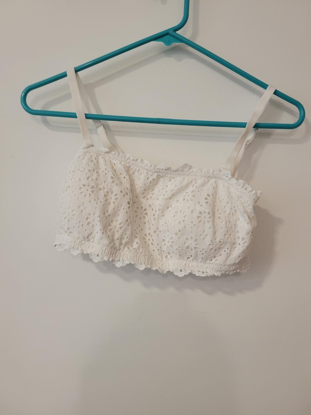 Alden Auden White Eyelet Lace Bralette Top, Size Medium Size ONE SIZE - 1 Thumbnail