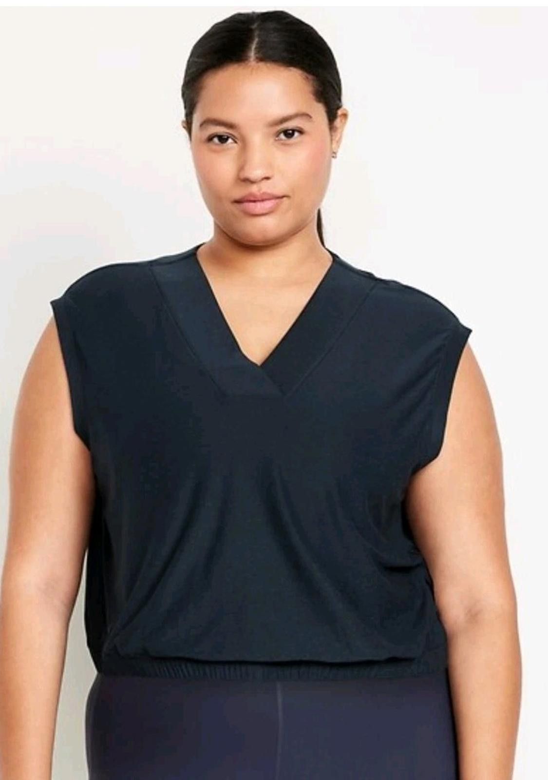 Old Navy NWT OLD NAVY ACTIVE Sz 4X V-Neck Sleeveless Top CLOUDMOTION Size 4XL / US 24-26 - 4 Thumbnail