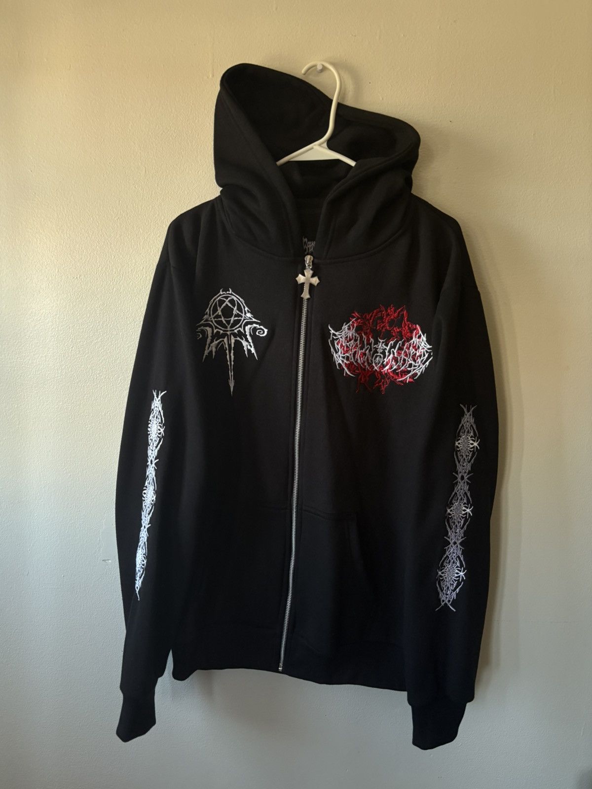 Other Gothic Style Embroidered Zip-Up Hoodie Size US L / EU 52-54 / 3 - 1 Thumbnail
