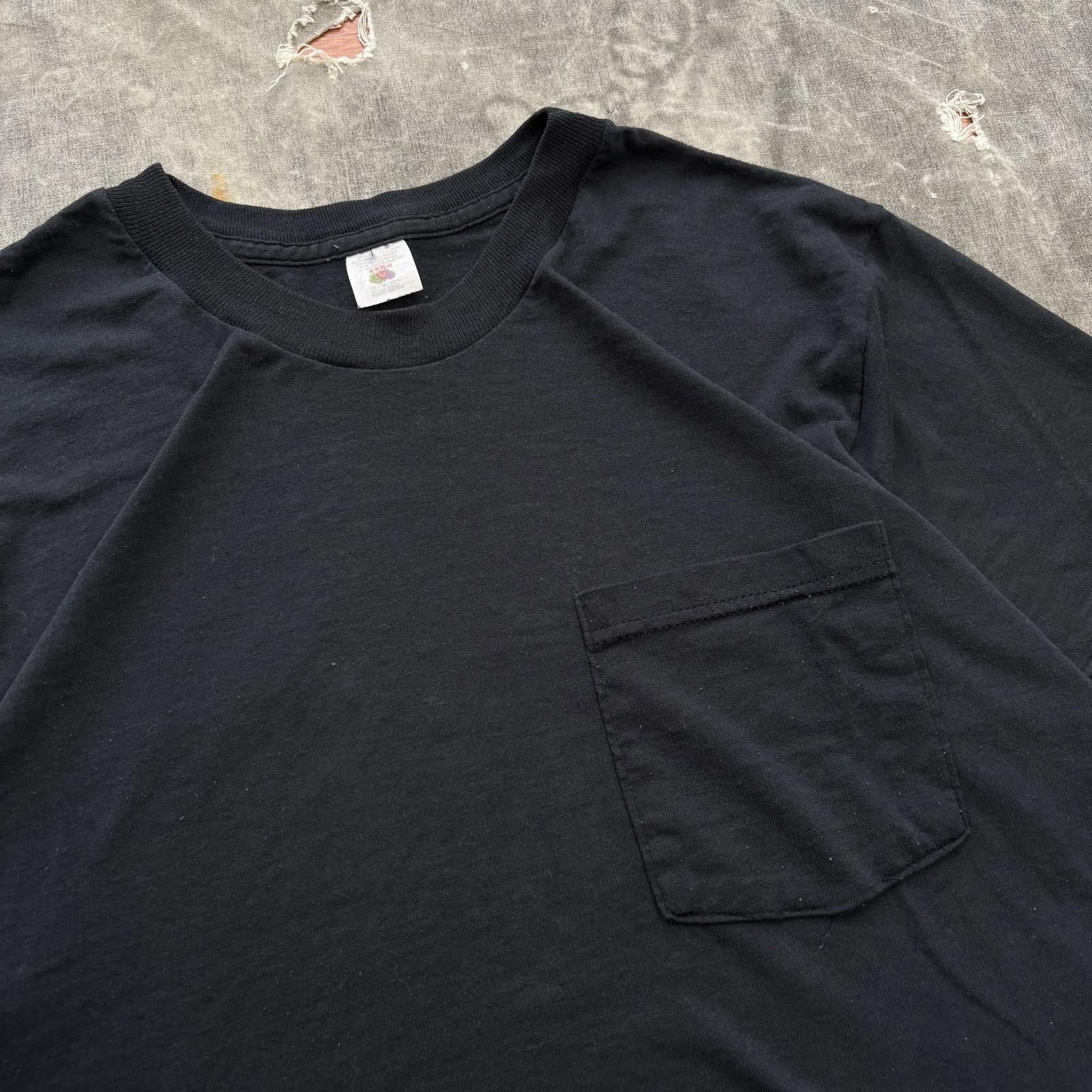 Fruit Of The Loom Vintage 90s Y2K Black Grunge Faded Distressed Pocket Tee Size US M / EU 48-50 / 2 - 2 Thumbnail