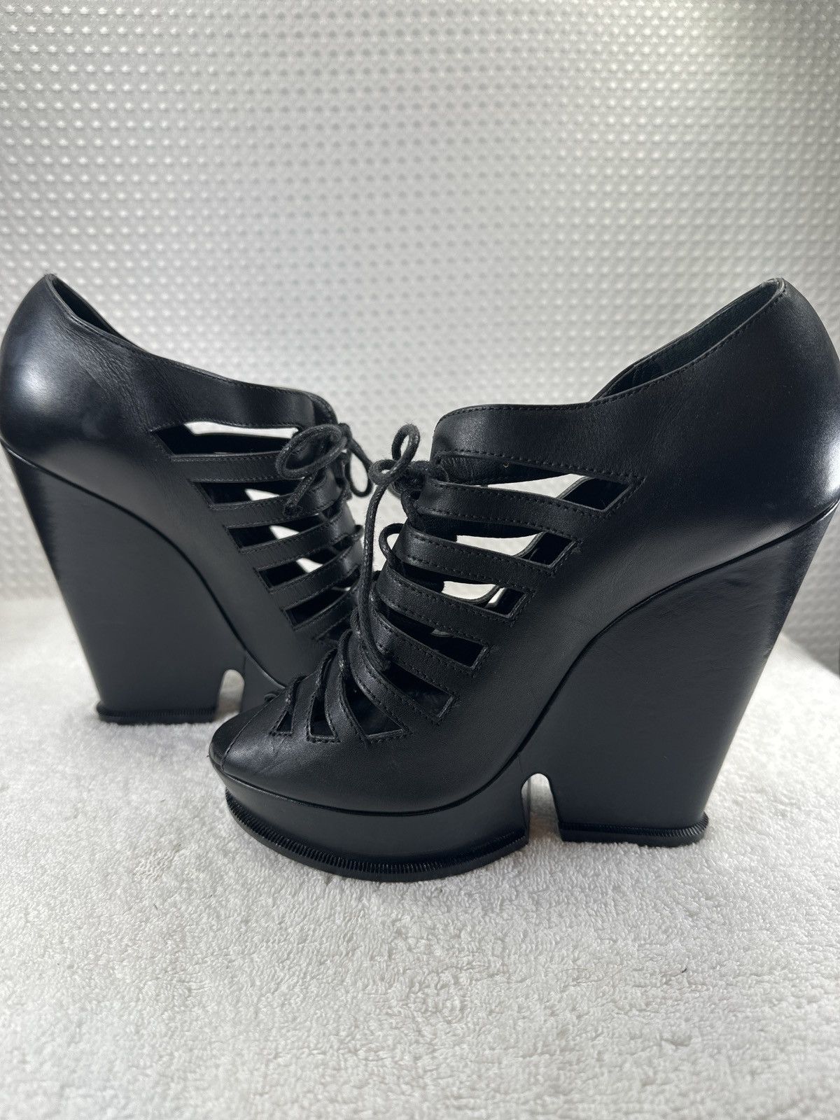 Yves Saint Laurent Yves Saint Laurent Hortense Wedge Heels Size US 8 / IT 38 - 8 Thumbnail