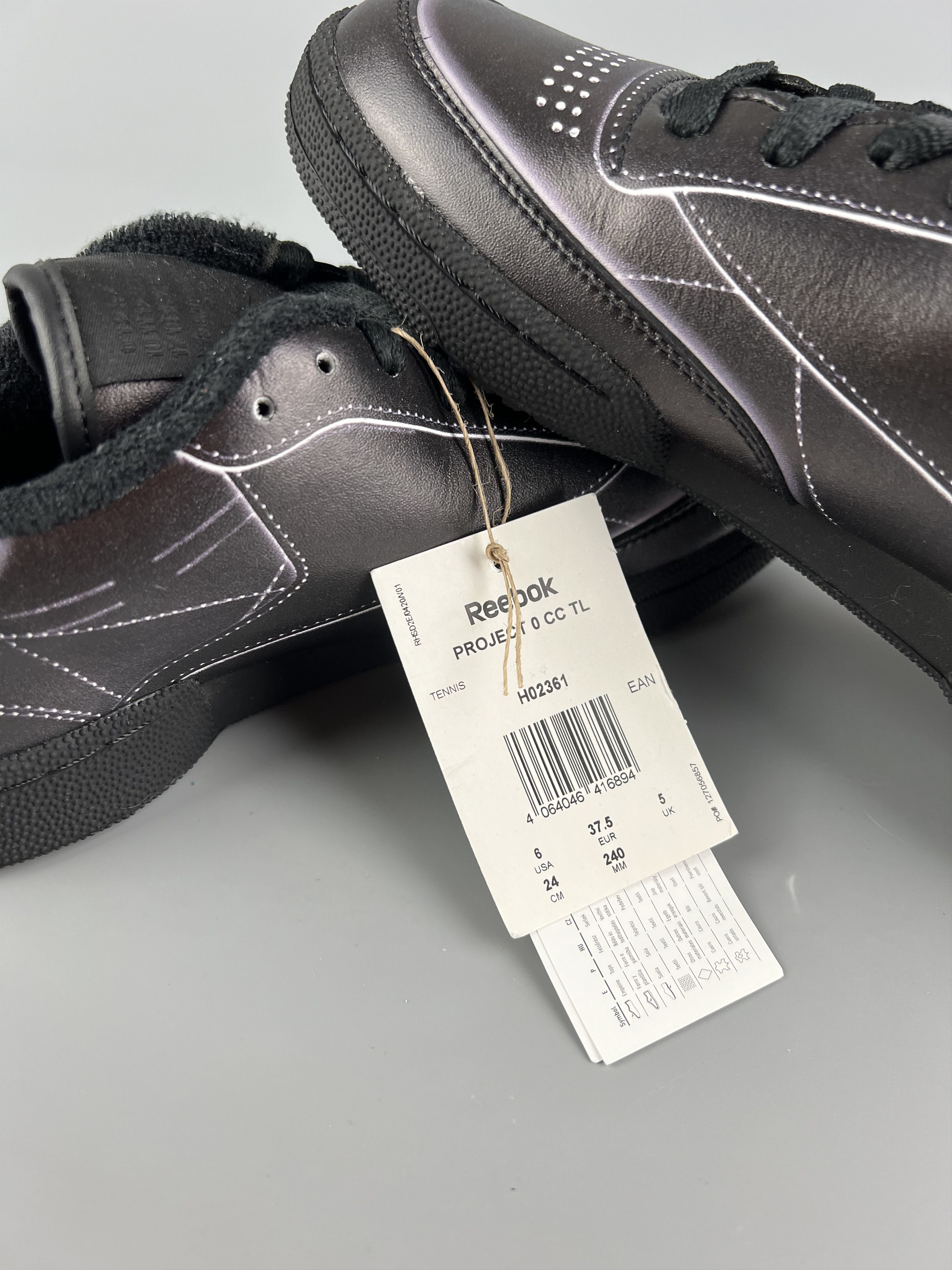 Maison Margiela × Reebok Maison Margiela x Reebok Club C Leather Sneakers Size US 6 / EU 39 - 8 Thumbnail