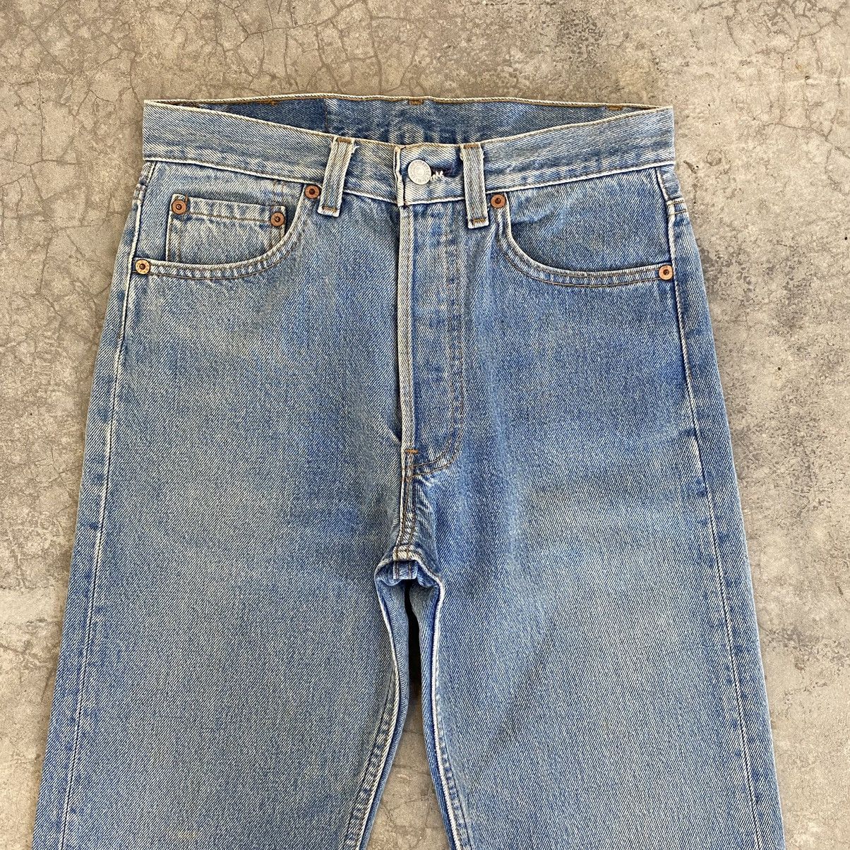 Levi's Vintage Late 80’s Levis 501 Faded Blue Denim Jeans Size US 28 / EU 44 - 9 Thumbnail