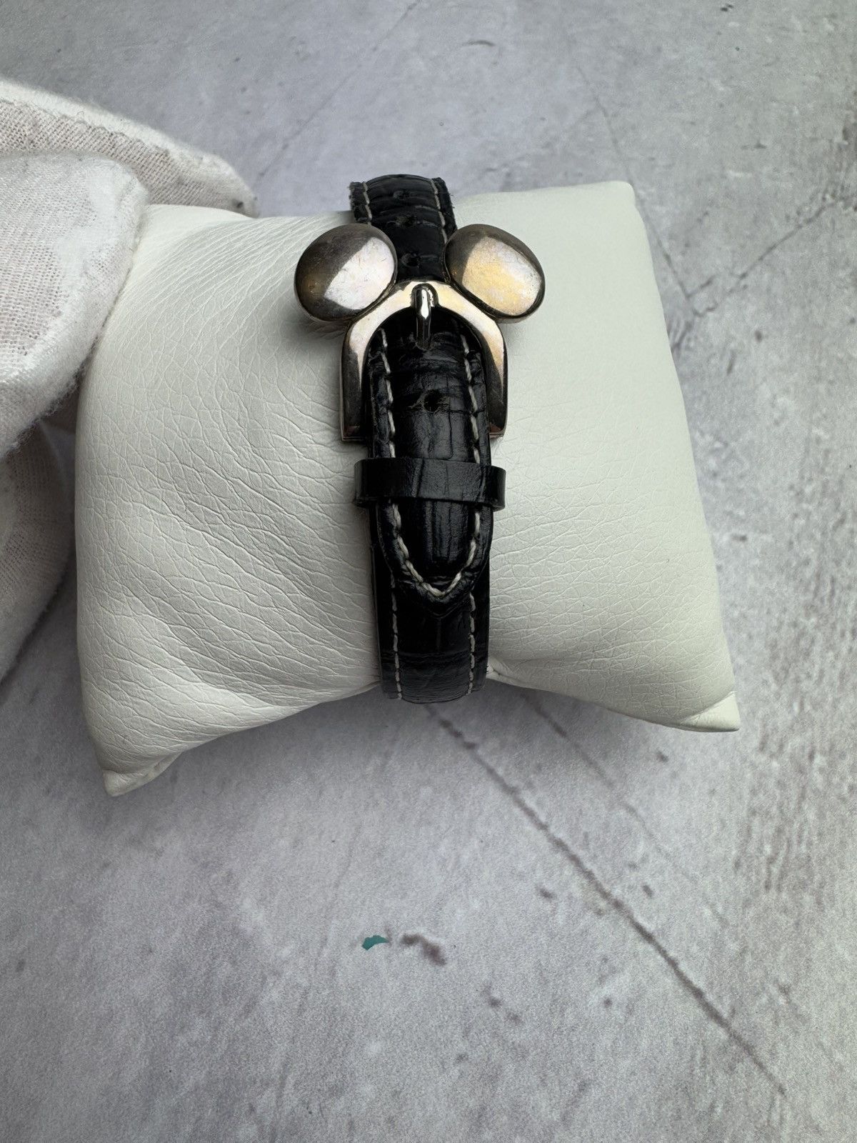 Disney × Japanese Brand Vintage Japanese Style Mickey Mouse Watch 00s Size ONE SIZE - 3 Thumbnail
