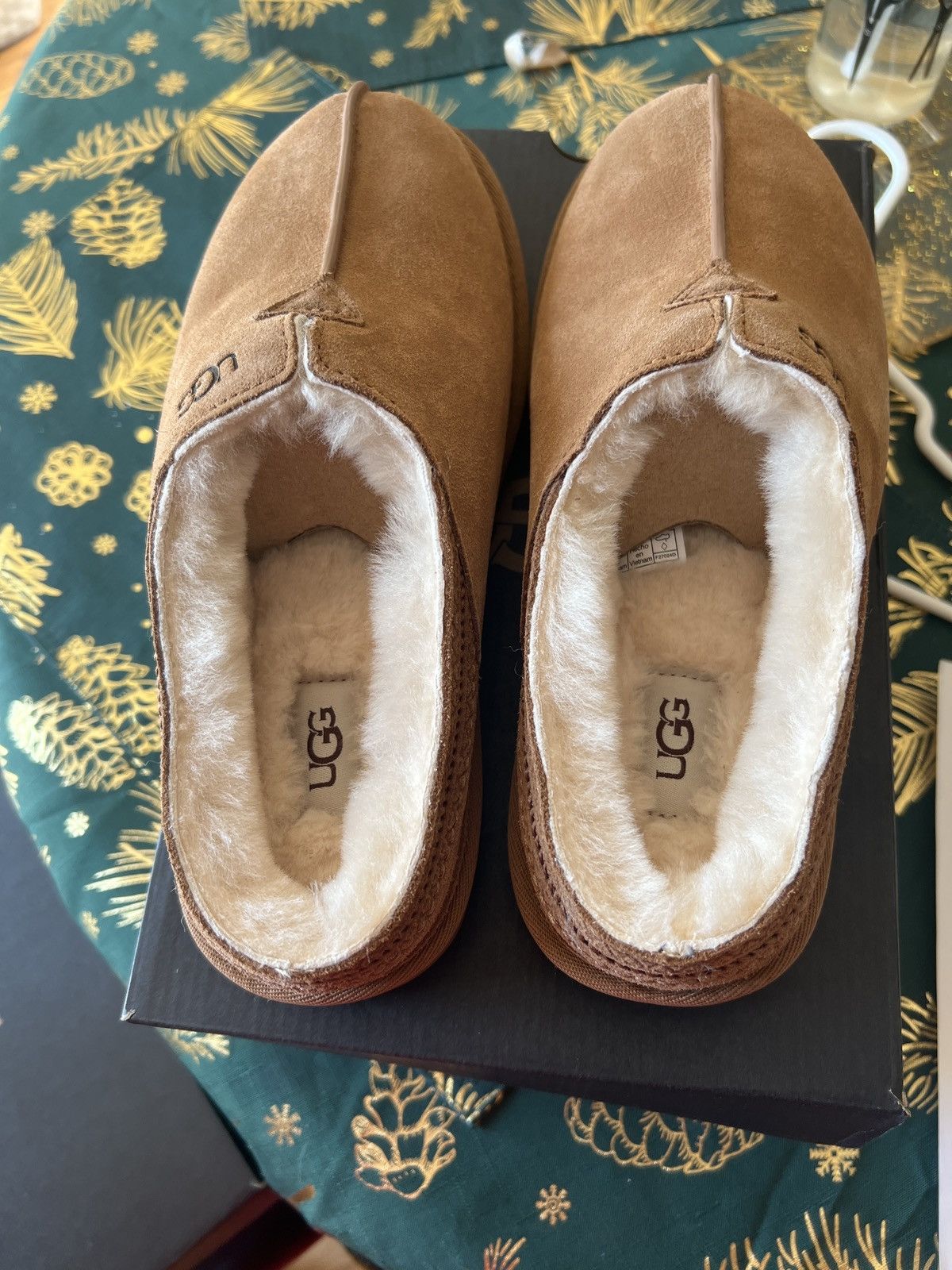 Ugg Brand new Uggs size 8 men’s Size US 8 / EU 41 - 4 Thumbnail