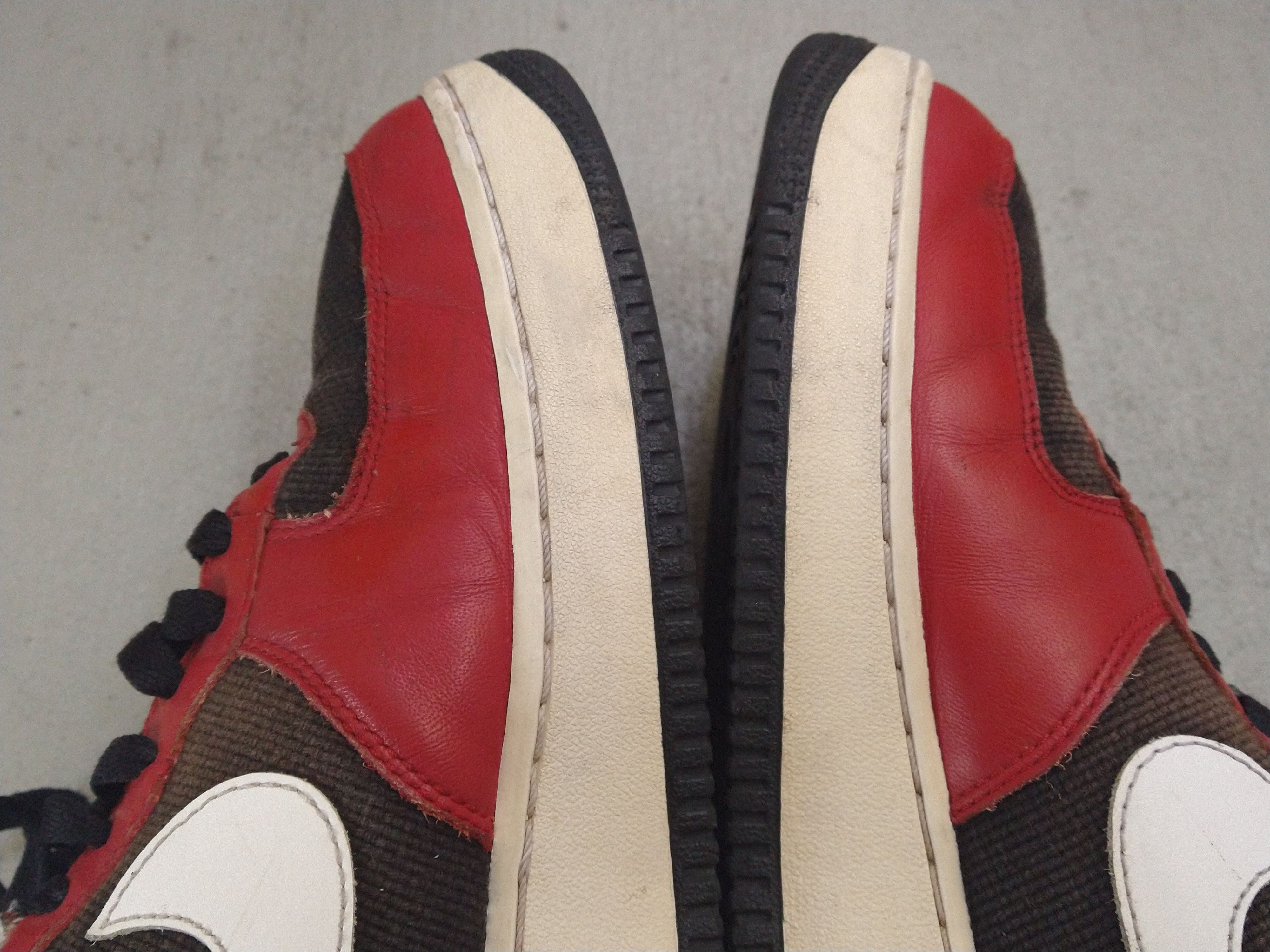 Nike Nike Air Force 1 Low Red Black Size 9.5 2009 315122-600 Size US 9.5 / EU 42-43 - 10 Thumbnail