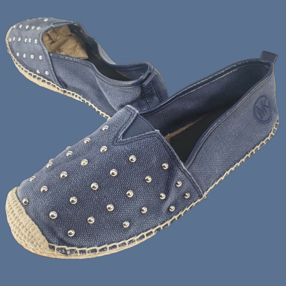 Michael Kors VINTAGE? Michael Kors Women's Denim Espadrille Flats 6.5 Blue Denim Flat Cushioned Studded Silver Beads Shoes Womens Size US 7 / IT 37 - 1 Thumbnail