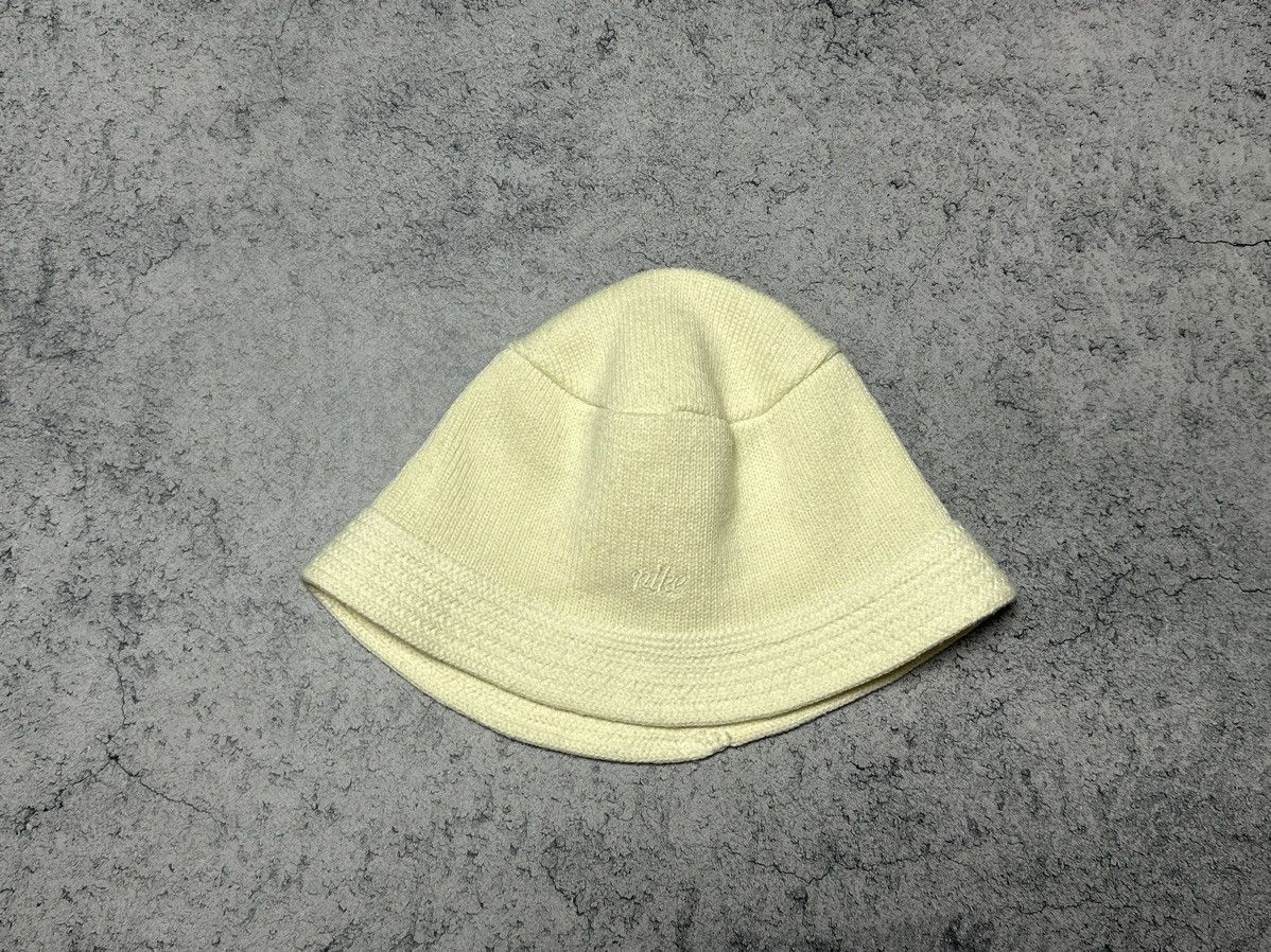 Nike Vintage Nike Knitted Bucket Hat Size ONE SIZE - 11 Thumbnail
