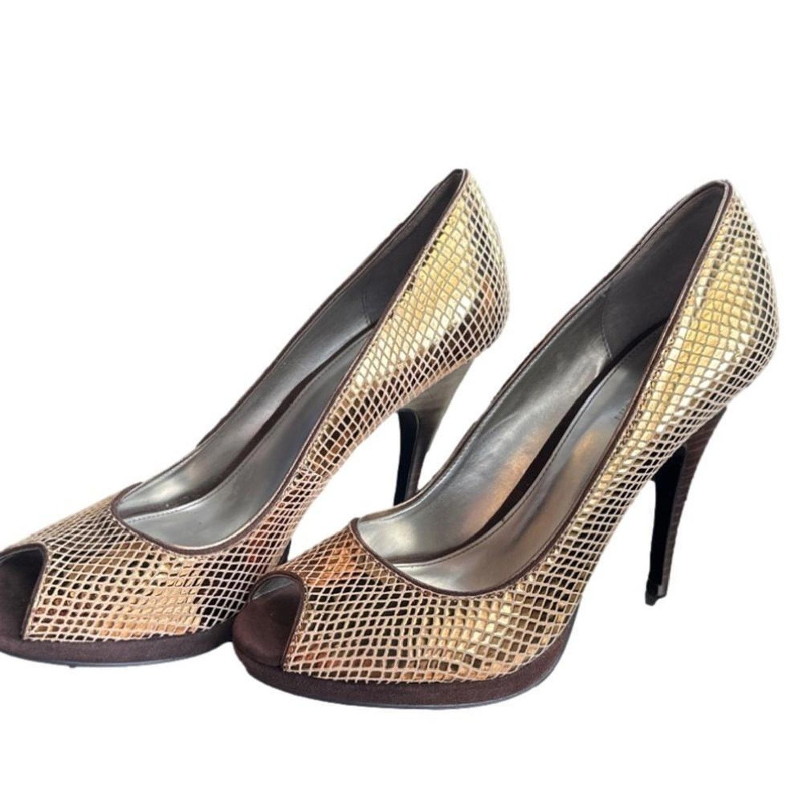 Calvin Klein Calvin Klein Gold Mesh Peep-Toe Pump Heels Size US 7.5 / IT 37.5 - 2 Thumbnail
