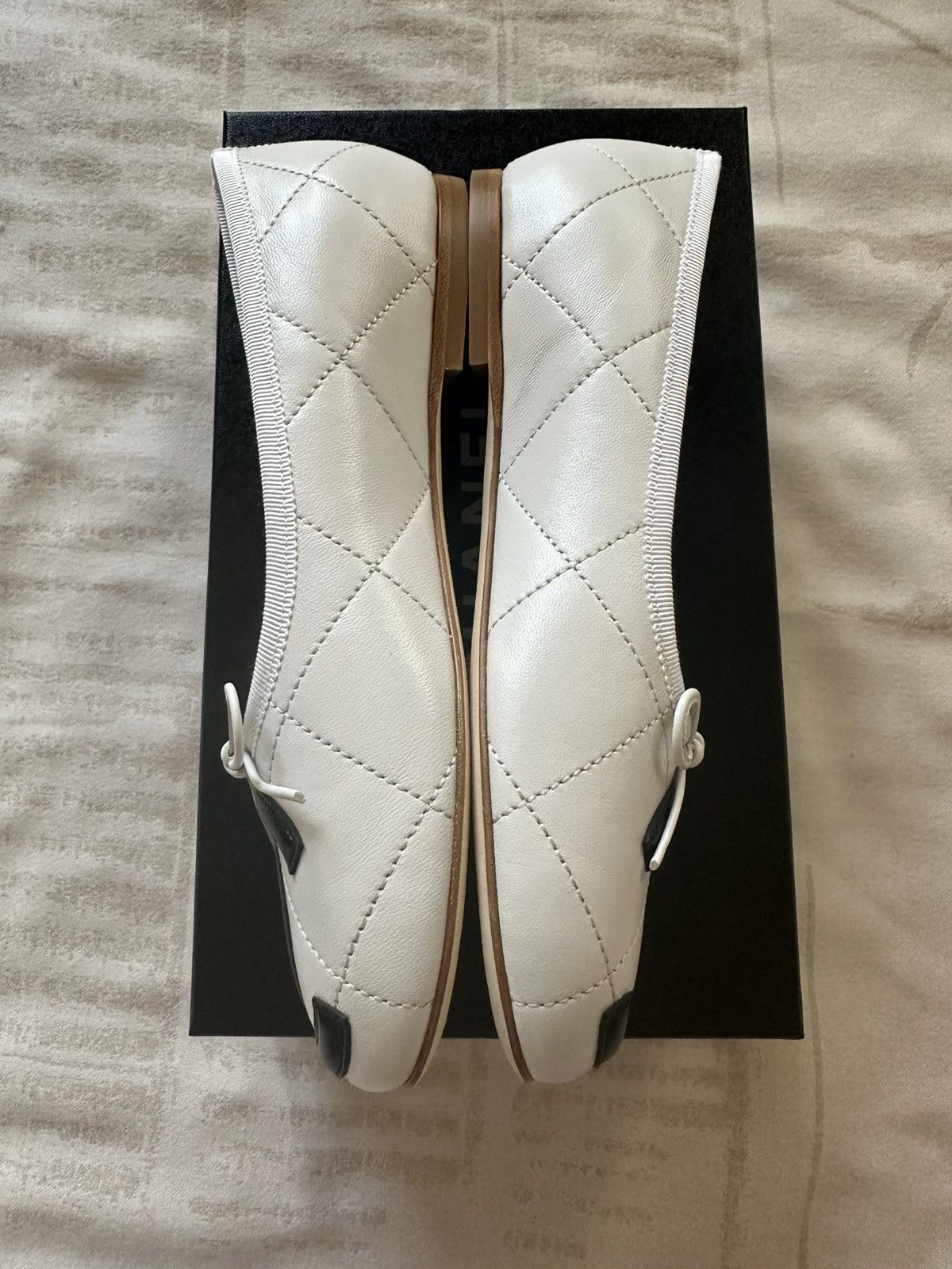 Chanel chanel 26M coco beach cambon flat white color size 36.5 Size US 6.5 / IT 36.5 - 7 Thumbnail