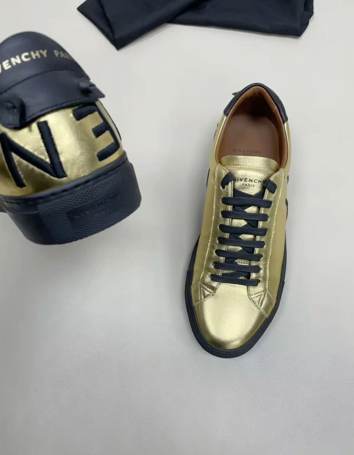 Givenchy Givenchy Embroidered Casual Shoes J30 Size US 7 / EU 40 - 6 Thumbnail
