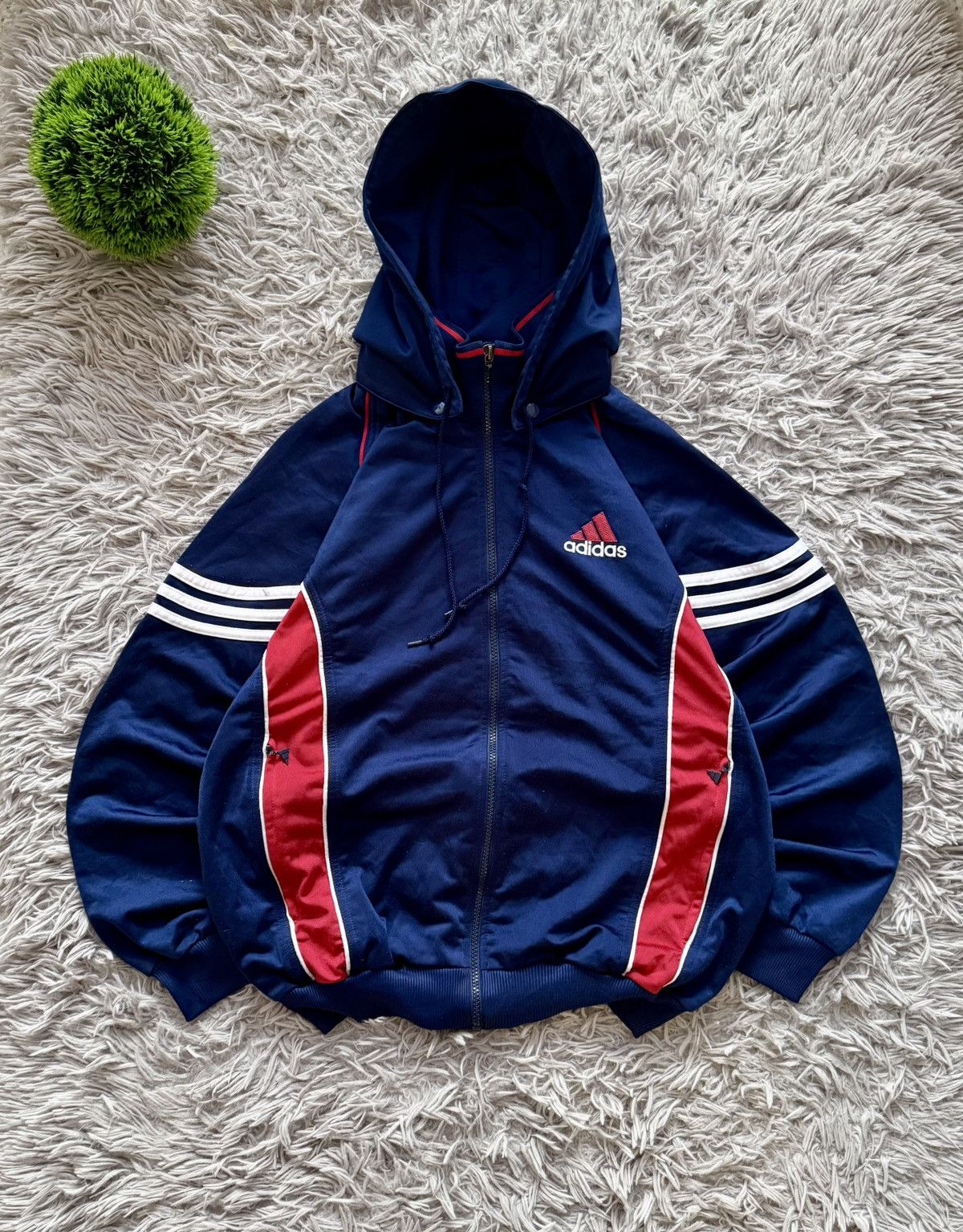 Adidas 00s Adidas Light Jacket Streetwear Vintage Big Logo Rare Size US L / EU 52-54 / 3 - 5 Thumbnail