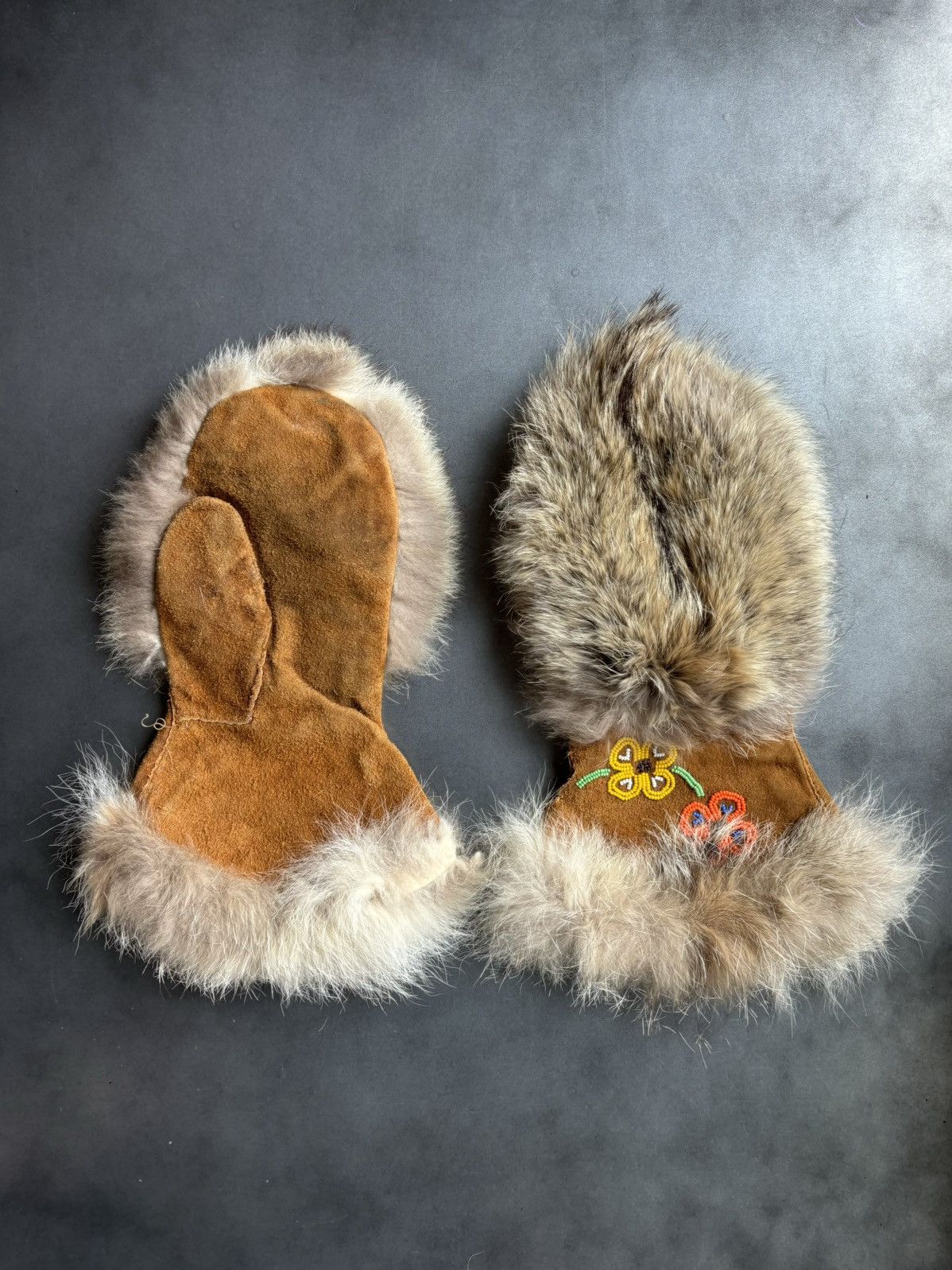 Native × Vintage Vintage Fur Mittens Beaded Gauntlets Indigenous American USA Size ONE SIZE - 20 Thumbnail