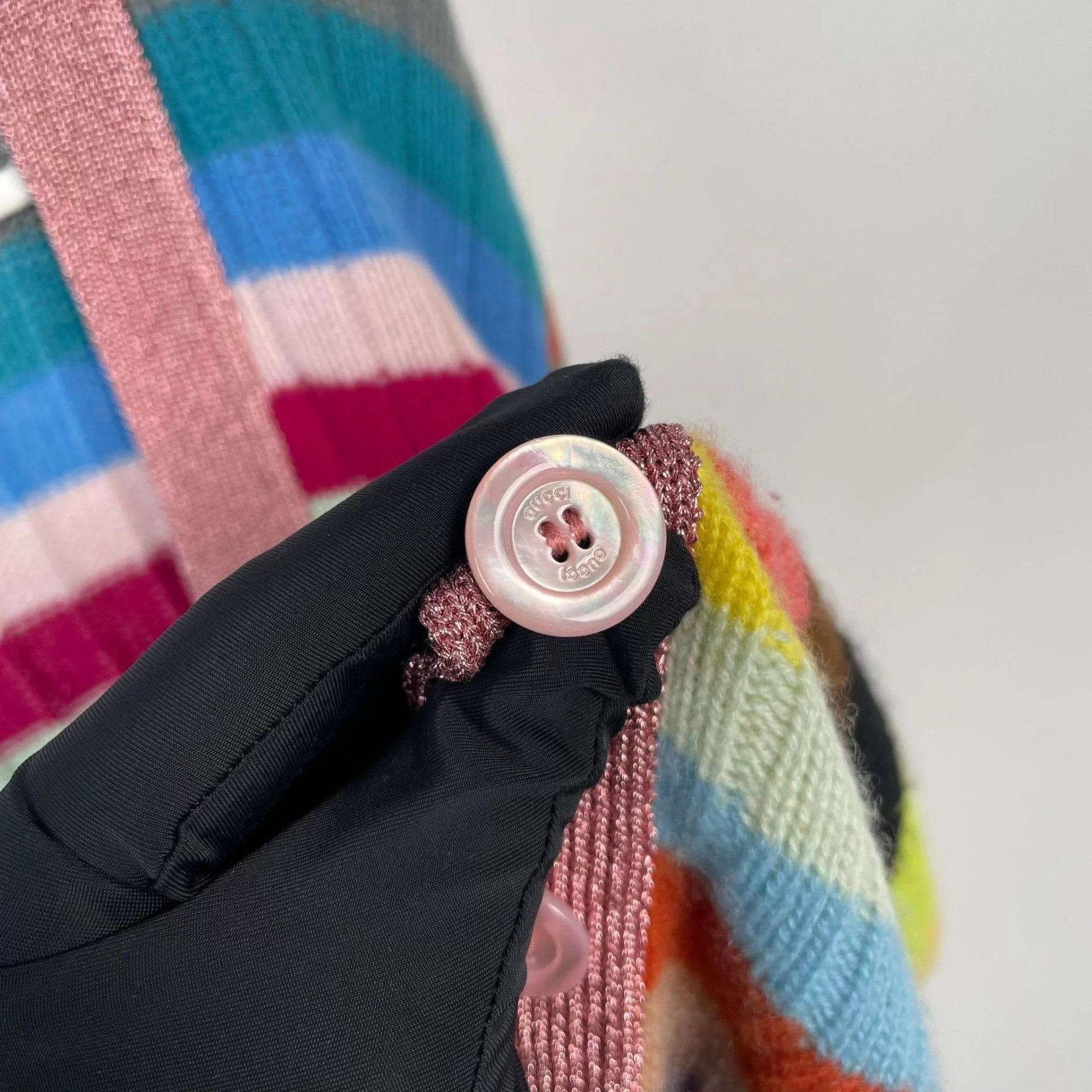 Gucci Gucci colorful knit sweater Size S / US 4 / IT 40 - 7 Thumbnail