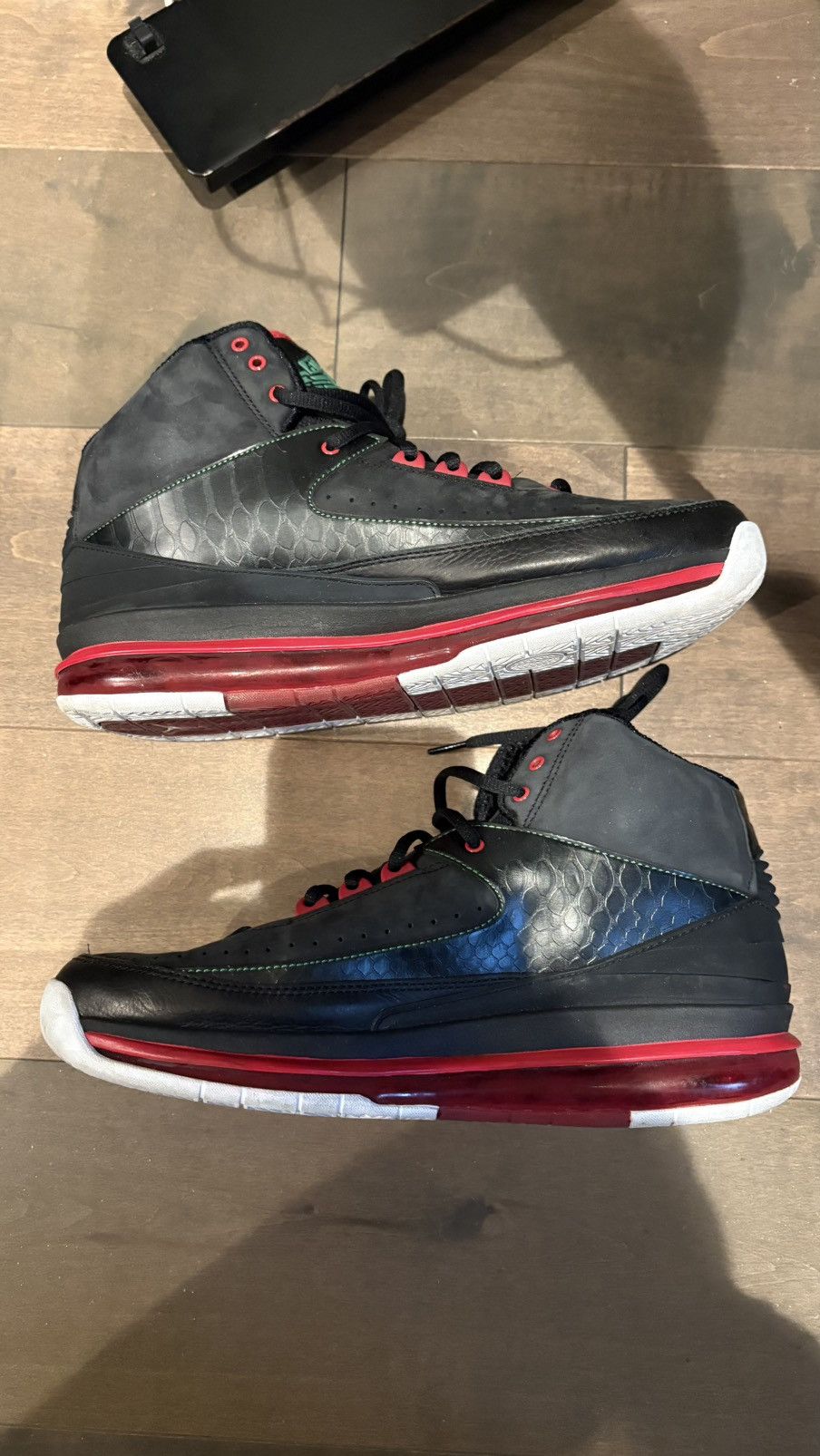 Jordan Brand Nike Air Jordan Retro 2.0 Max Air Black/Red/Green Size US 10.5 / EU 43-44 - 2 Thumbnail