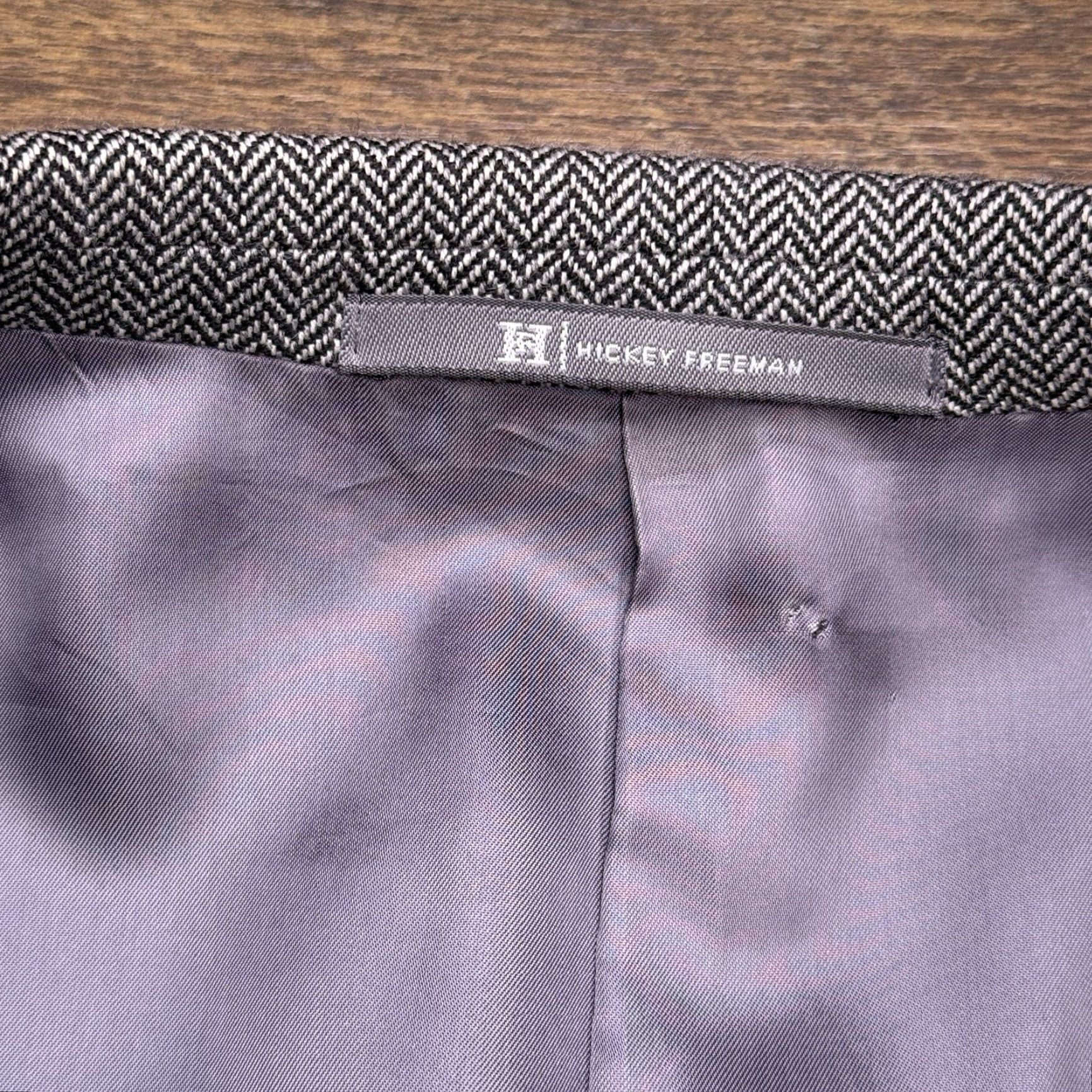 Madison Hickey Freeman Blazer Mens 44R Gray Tweed Herringbone Sport Coat Size 44R - 5 Thumbnail