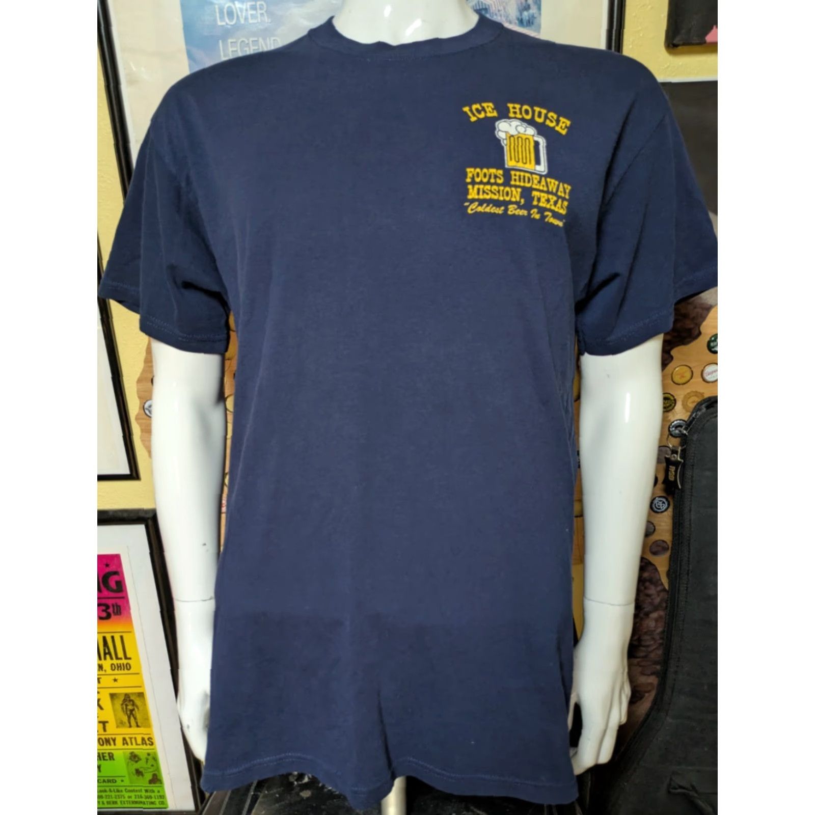 Vintage Ice House Foots Hideaway Mission TX T Shirt Large Bar Men Blue Cotton Crew Neck Short Sleeve Regular H ??? Size US L / EU 52-54 / 3 - 2 Thumbnail