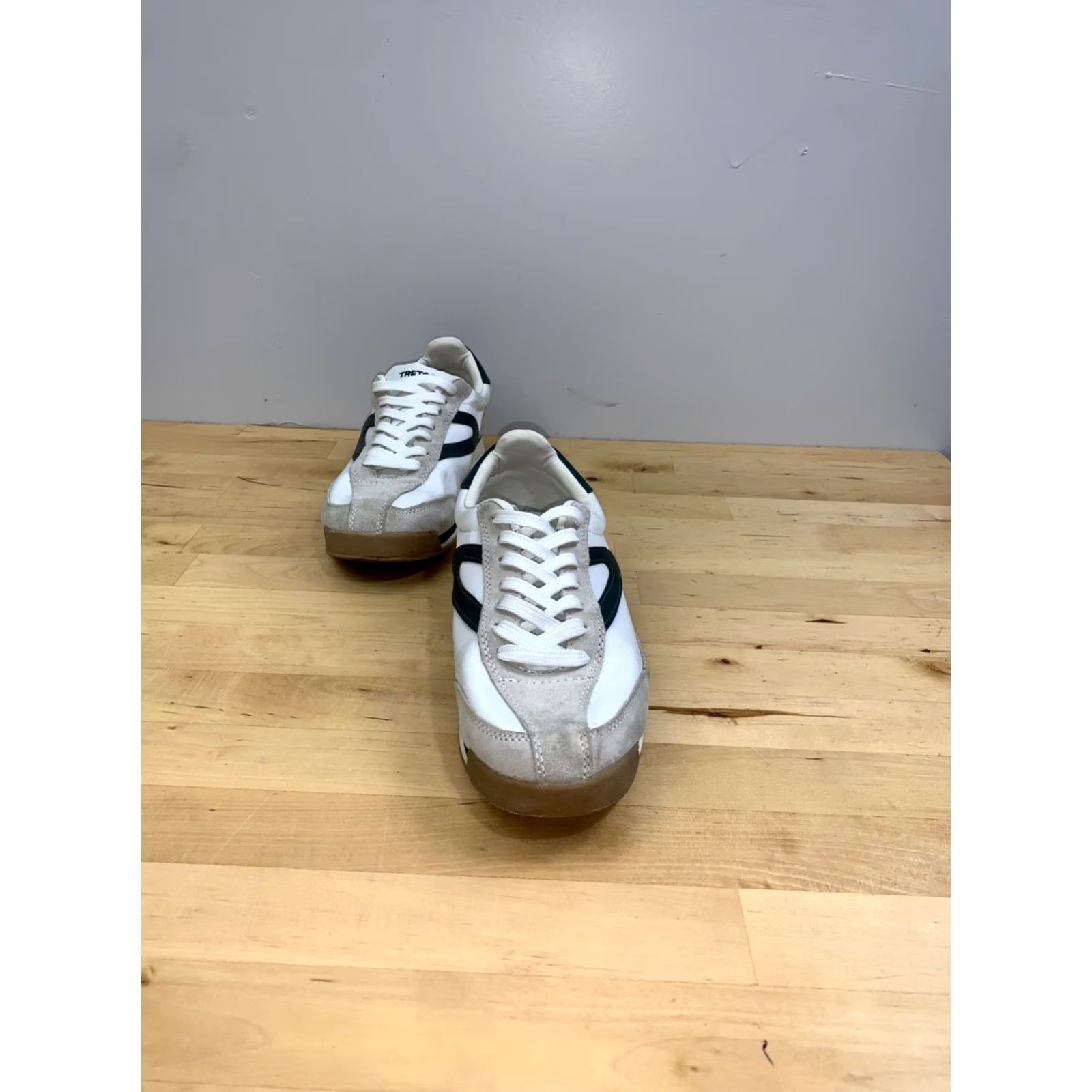 Tretorn Tretorn Rawlings Sneakers Size 8.5 M White Women Sneaker Casual Walking Leather Rubber Outdoor Shoes Size US 9 / IT 39 - 4 Thumbnail