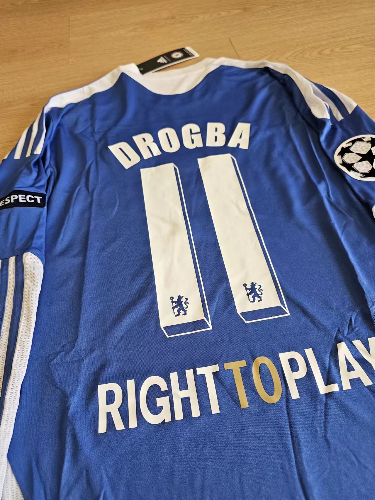 Other 2012 Chelsea 11 Didier Drogba Jersey M Size US M / EU 48-50 / 2 - 4 Thumbnail