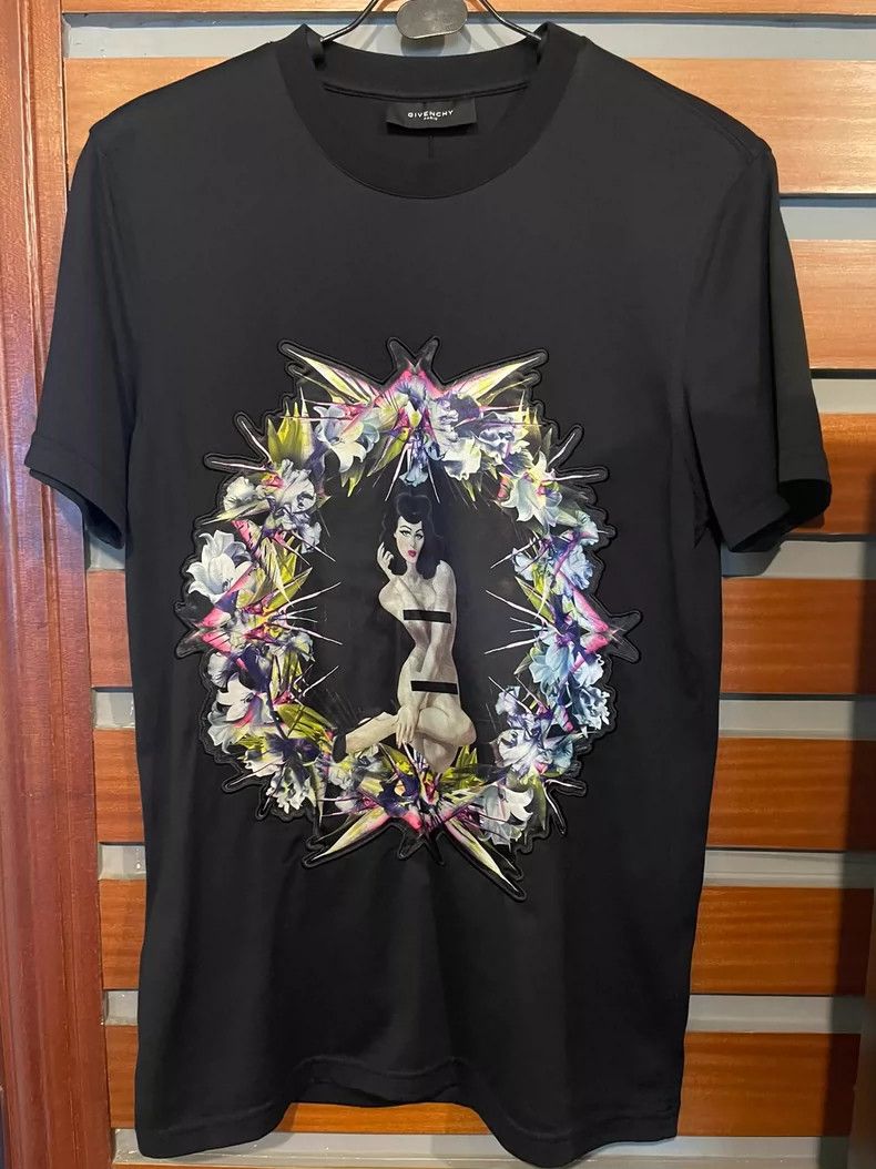 Givenchy Givenchy Nude Lady Print Short Sleeve T-shirt - dmc Size US XS / EU 42 / 0 - 1 Thumbnail