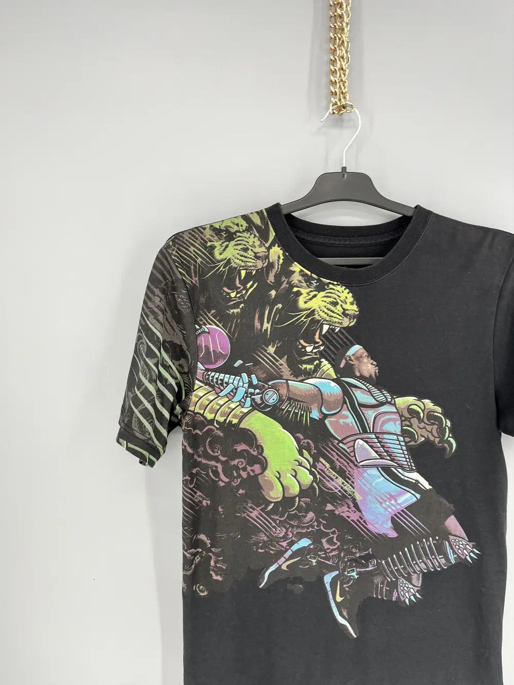 Nike Nike Basketball Lebron James Fate Lived Fearless Lion TShirt Size US XS / EU 42 / 0 - 5 Thumbnail