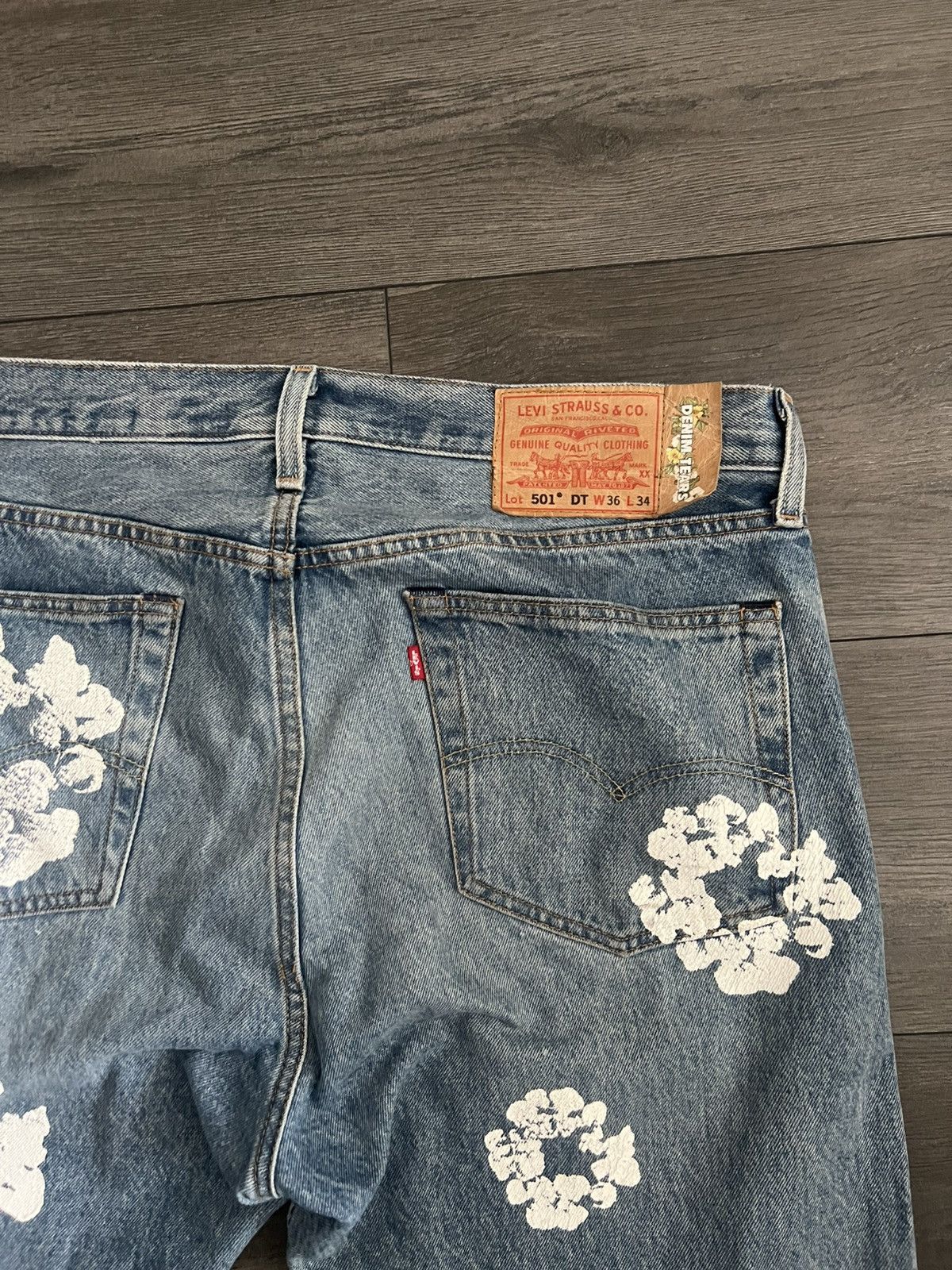 DENIM TEARS × Levi's Denim Tears Cotton Wreath Print Straight Leg Jeans Size US 36 / EU 52 - 3 Thumbnail