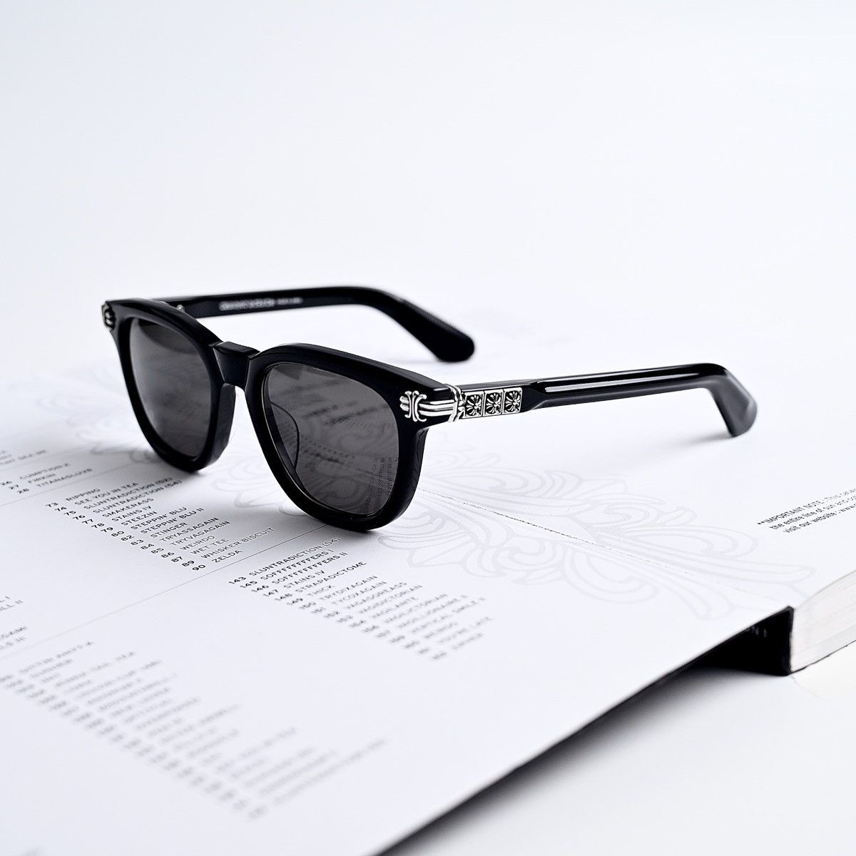 Chrome Hearts CHROME HEARTS SMOKE SHOW SUNGLASSES Size ONE SIZE - 1 Thumbnail