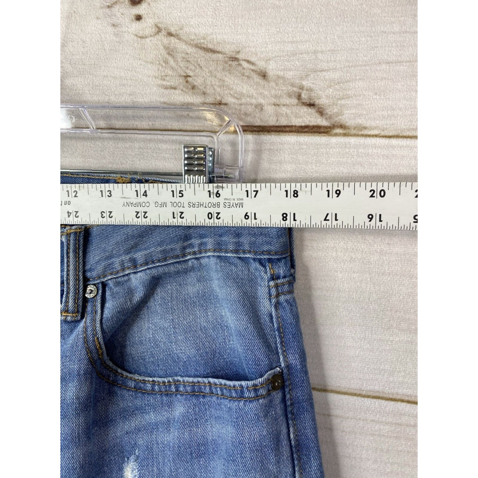 Old Navy Old Navy Jeans Men 36 x 30 Slim Tapered Leg Distressed Blue Med Wash Denim Jeans Mens 36x30 Slim Distressed Blue Denim Old Navy Jeans Size US 35 - 4 Thumbnail