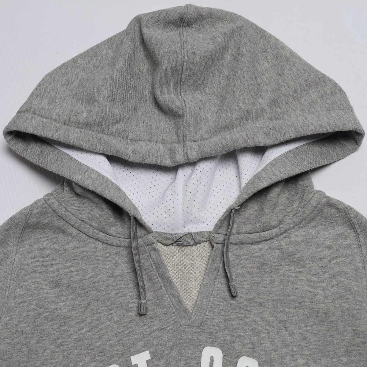 Nike Vintage Nike Center Logo Hoodie West Coast Swoosh Size US L / EU 52-54 / 3 - 5 Thumbnail