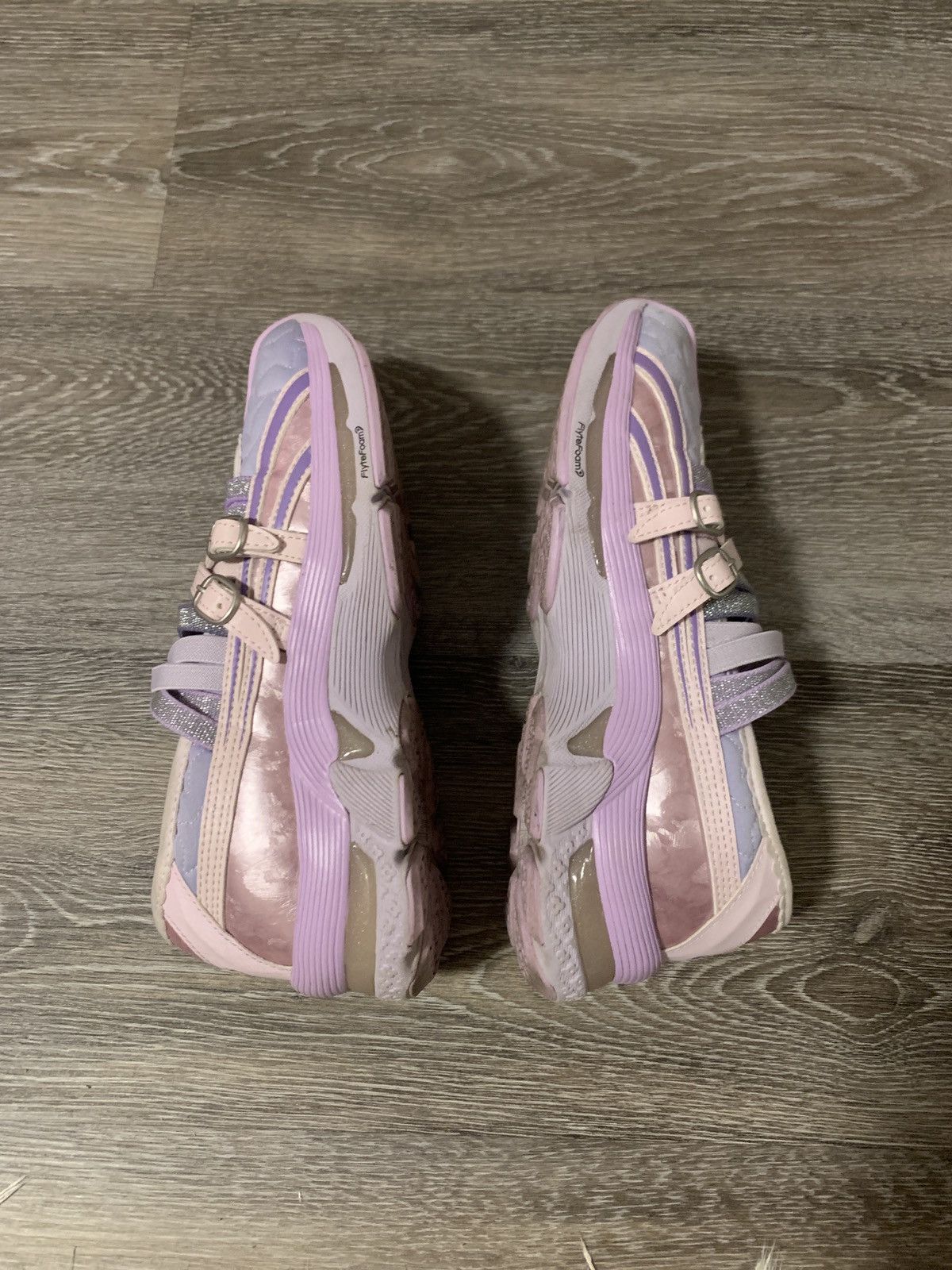 Asics × Heaven by Marc Jacobs × Kiko Kostadinov Heaven by Marc Jacobs Kiko Kostadinov Vapor Cosmos Size US 7 / IT 37 - 3 Thumbnail
