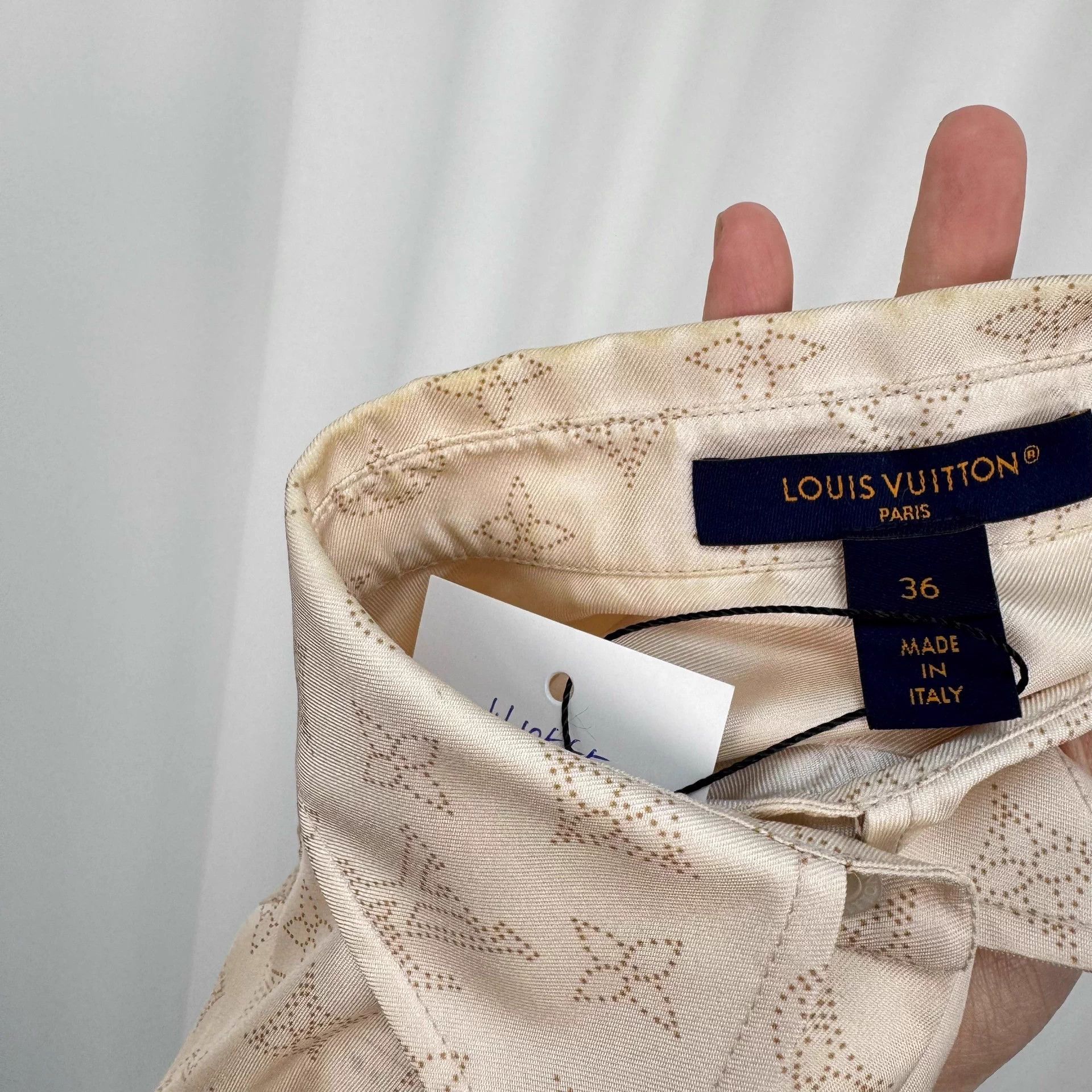 Louis Vuitton LV 24FW Monogram All Over Silk Shirt 36 98 New Size XS / US 0-2 / IT 36-38 - 5 Thumbnail
