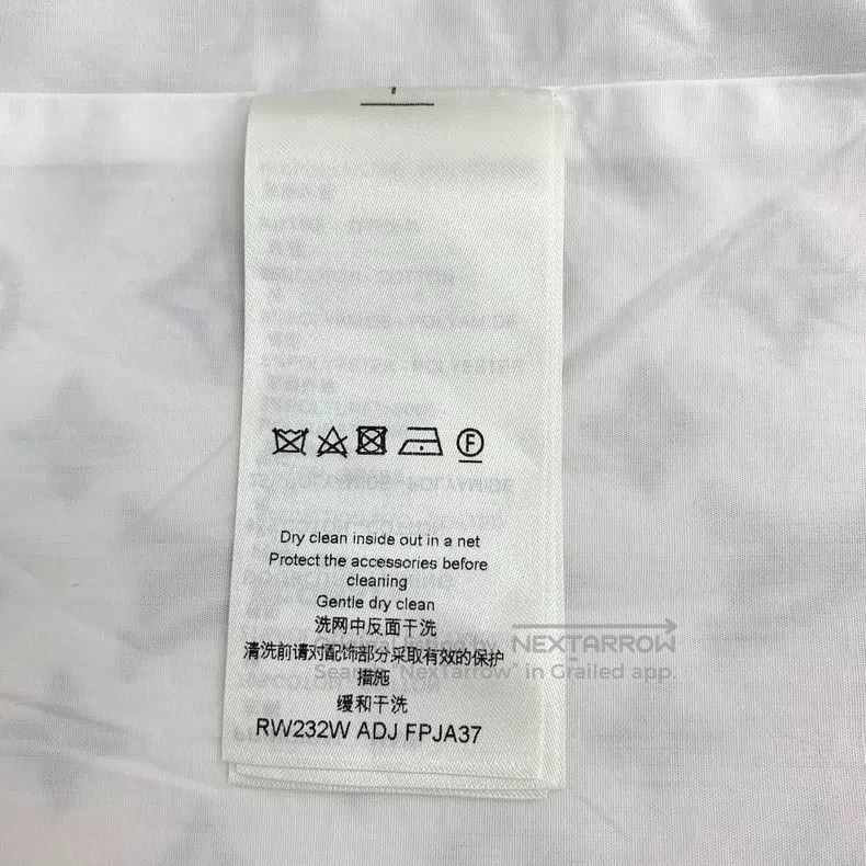 Louis Vuitton Louis Vuitton 23 Cotton Hooded Drawstring Zipper Long Slee Size XS / US 0-2 / IT 36-38 - 6 Thumbnail
