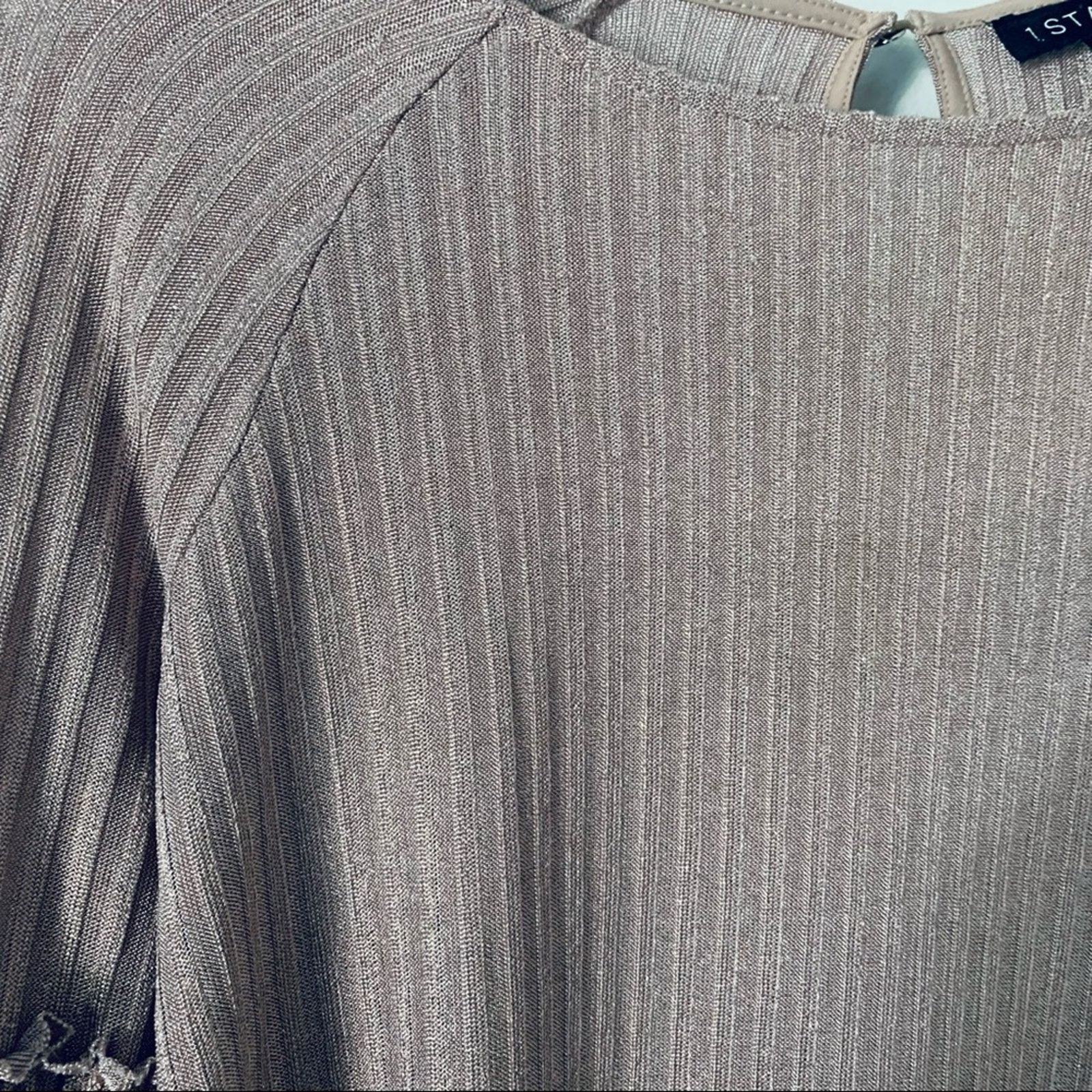 Other Nordstrom 1.STATE Smocked Sleeve Metallic Ribbed Top Blouse Size XS / US 0-2 / IT 36-38 - 5 Thumbnail