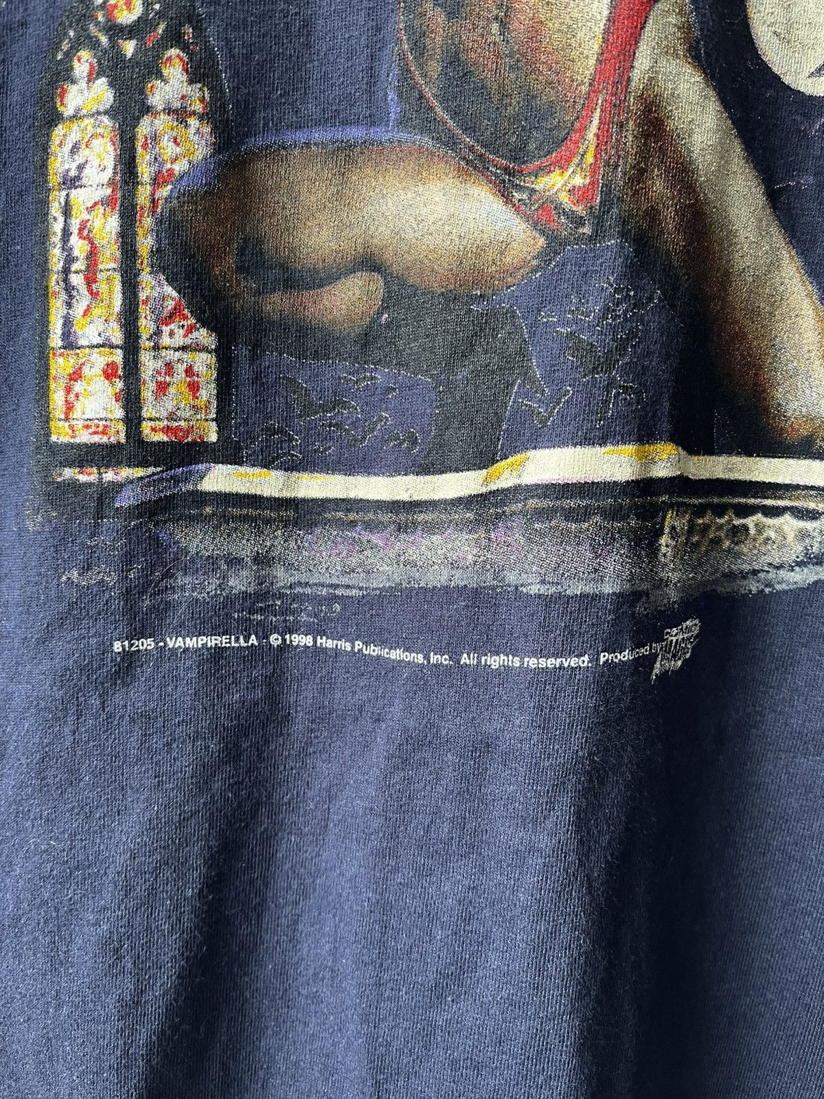 Vintage Vintage 90’s Vampirella Comic TShirt Blue XL Size US XL / EU 56 / 4 - 4 Thumbnail