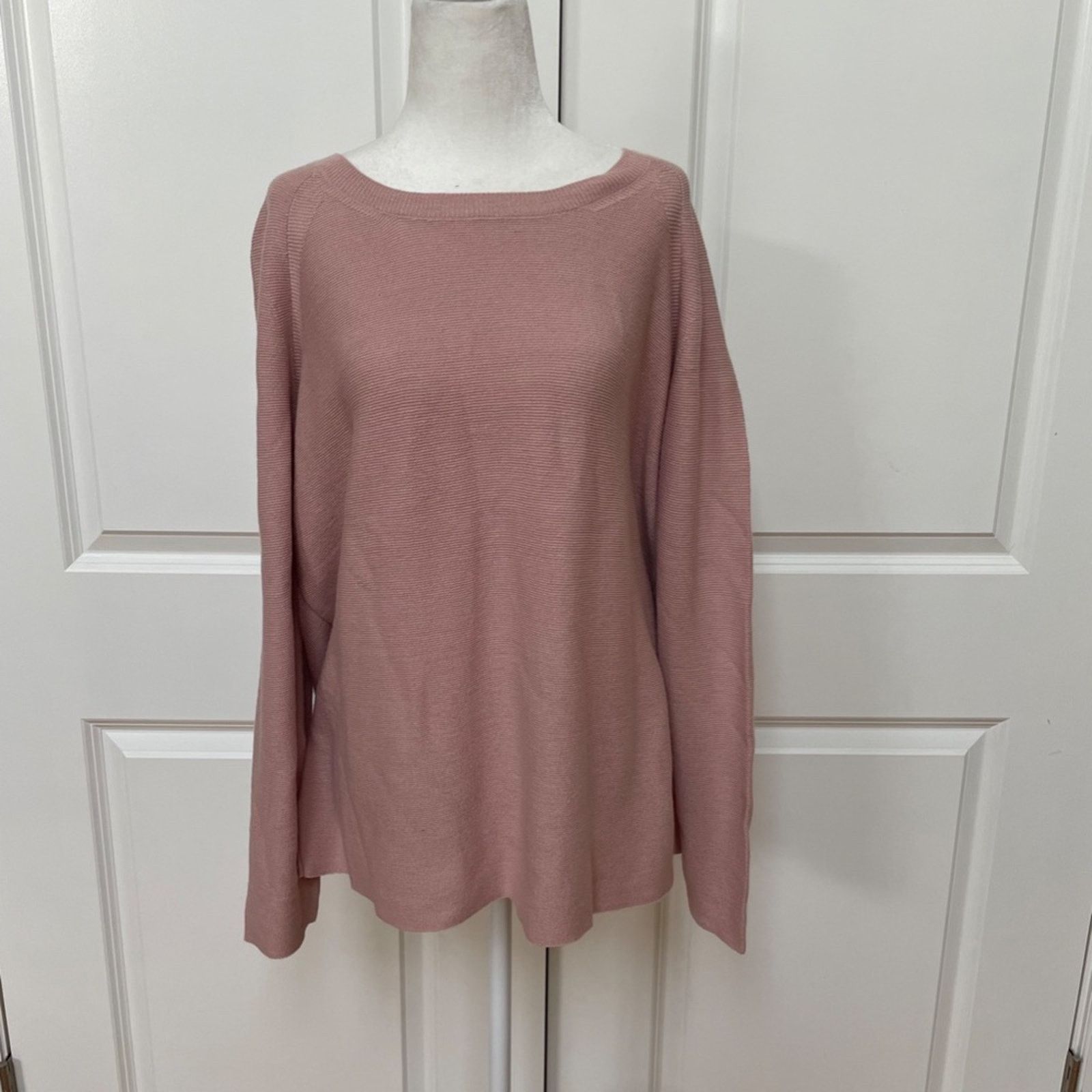 Eileen Fisher Jewel Neck Pullover Sweater from Eileen Fisher Size M / US 6-8 / IT 42-44 - 1 Thumbnail