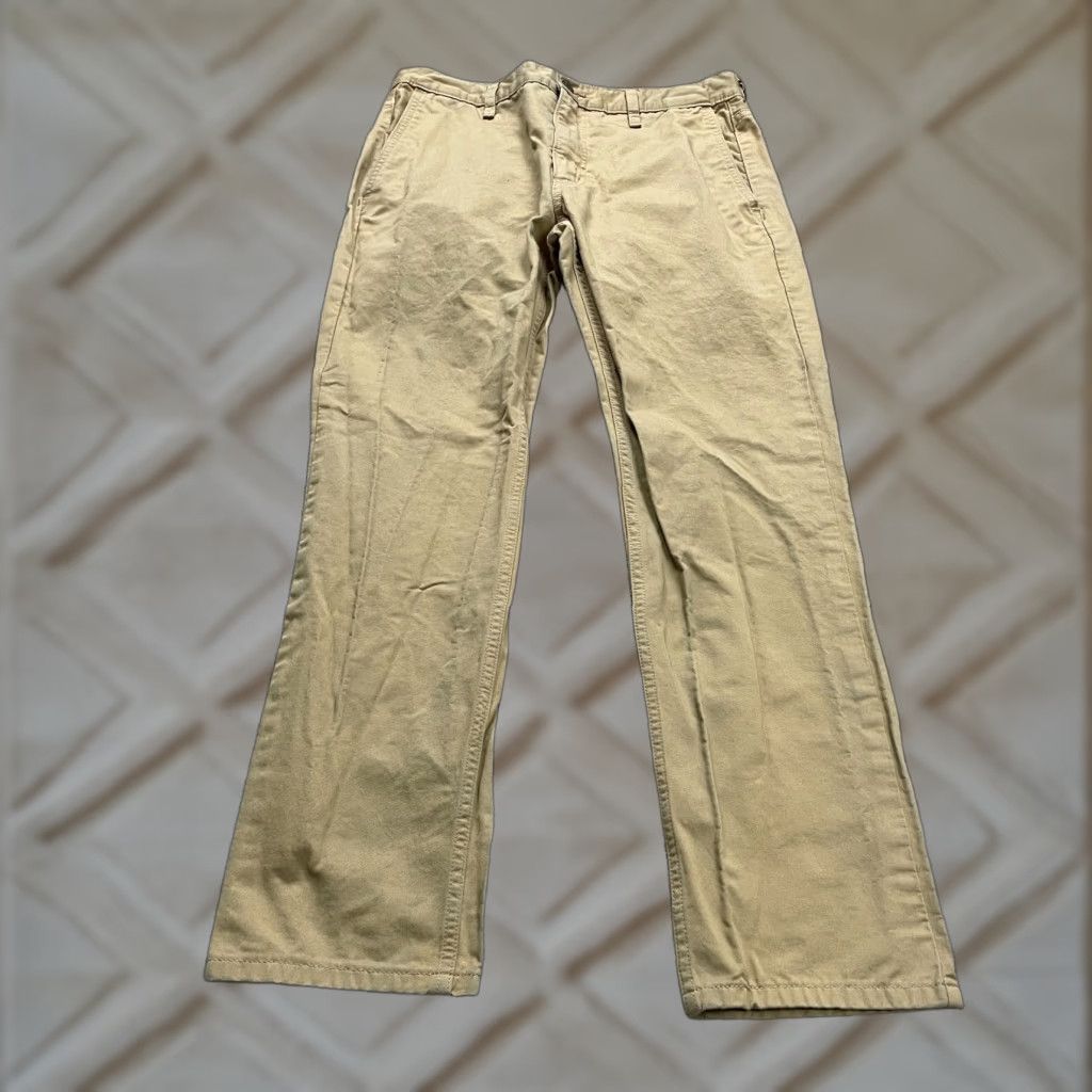 Levi's Levi's Chino Pants Brown Mens 32x28.5 Straight Leg Cotton Casual Size US 32 / EU 48 - 1 Thumbnail
