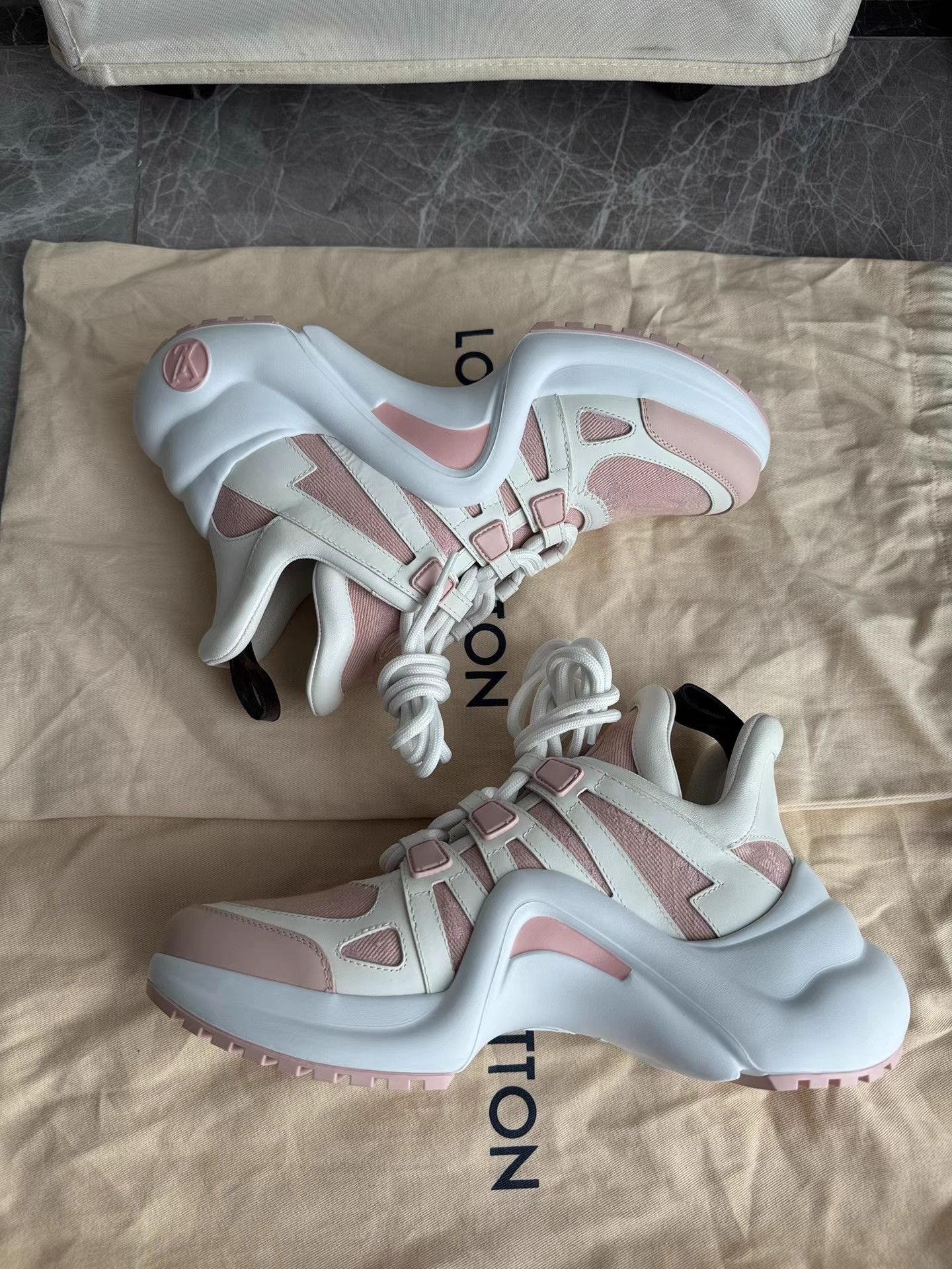 Louis Vuitton LV Louis Vuitton Archlight Denim Sneakers K6 Size US 7 / IT 37 - 5 Thumbnail