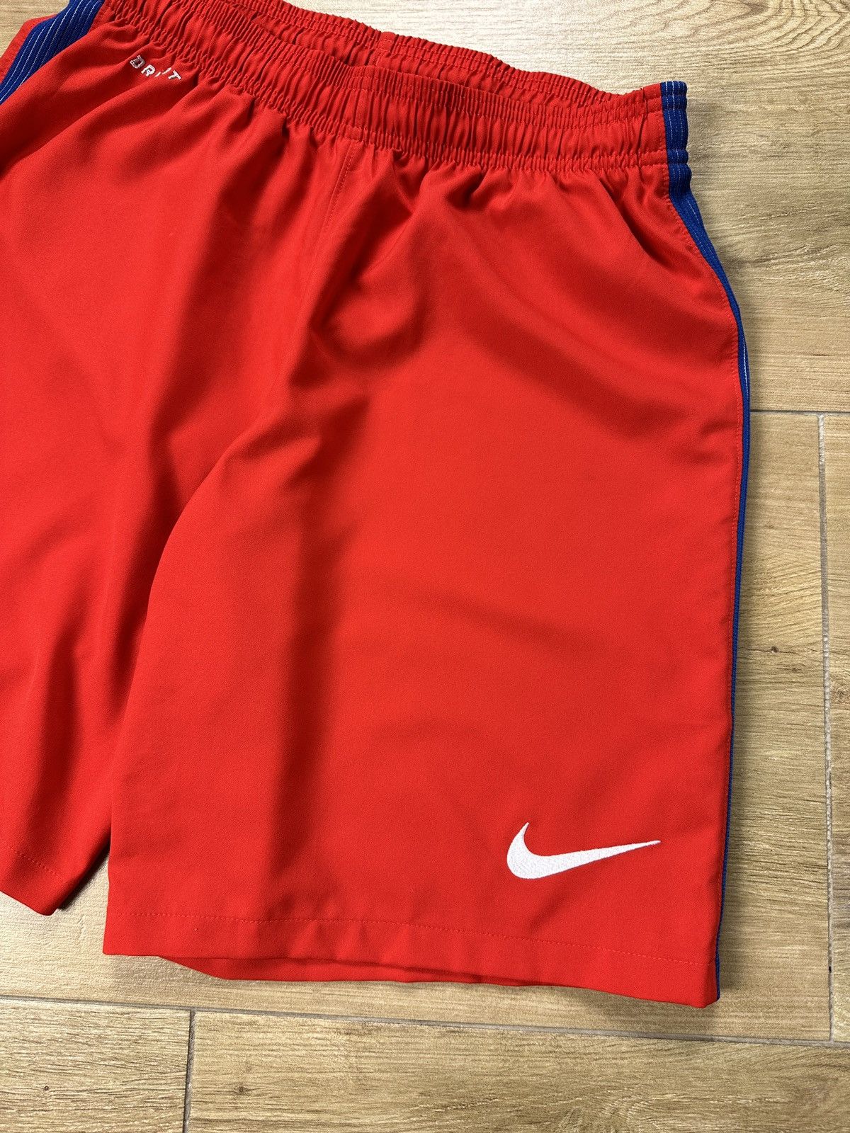 Nike Nike England Soccer Shorts Size US 32 / EU 48 - 2 Thumbnail
