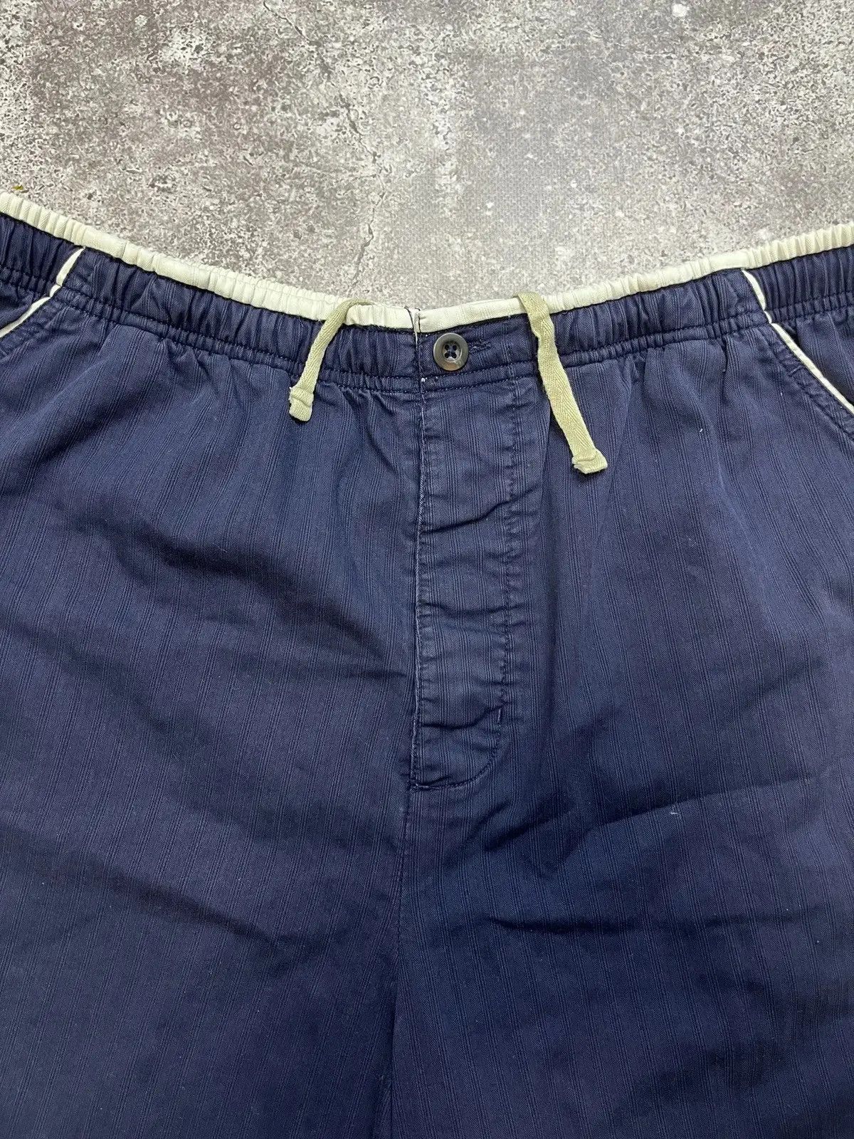 Nike Vintage Nike Swim Shorts L Navy Blue 90s Logo Trim Size US 31 - 3 Thumbnail