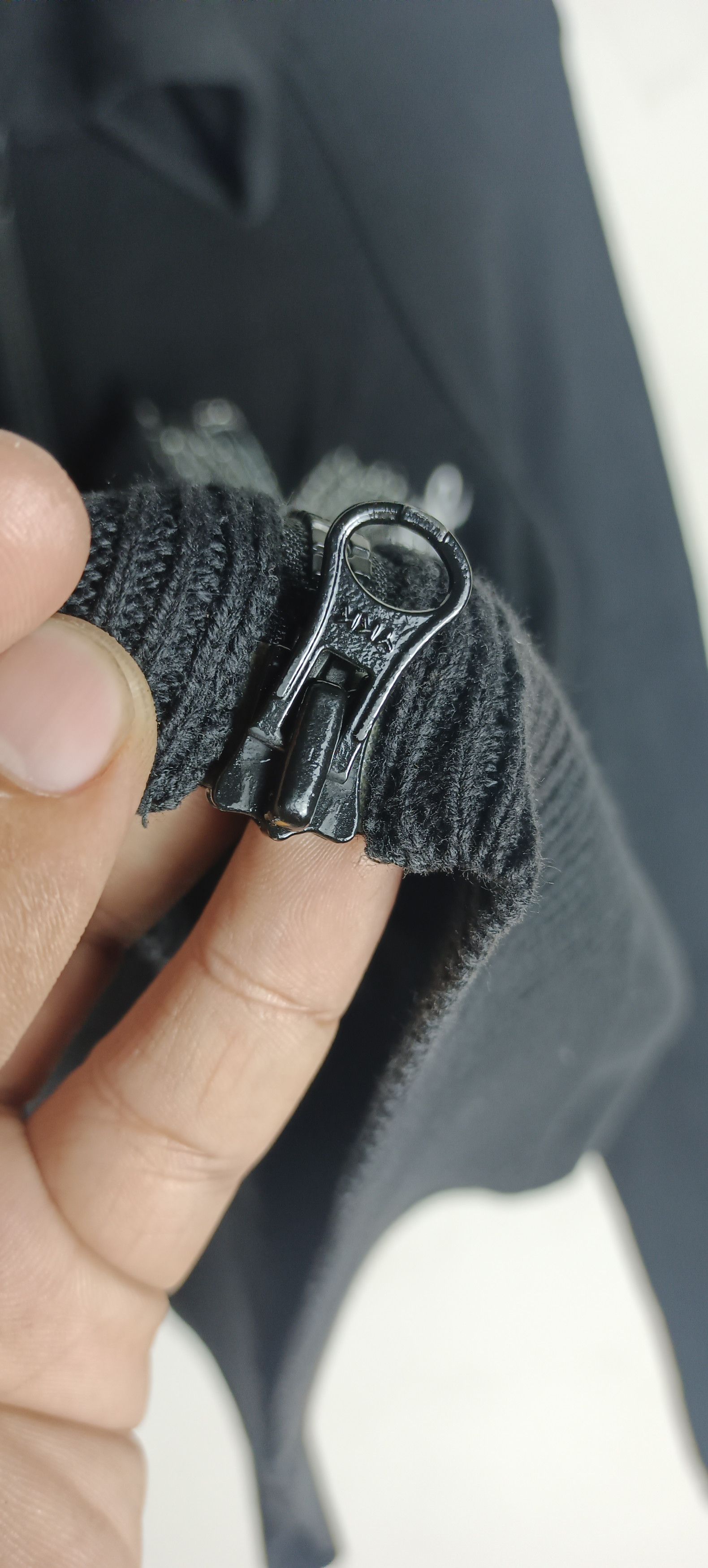 Armani A/X ARMANI EXCHANGE Black Embroidered Zip hoodie Size US M / EU 48-50 / 2 - 6 Thumbnail