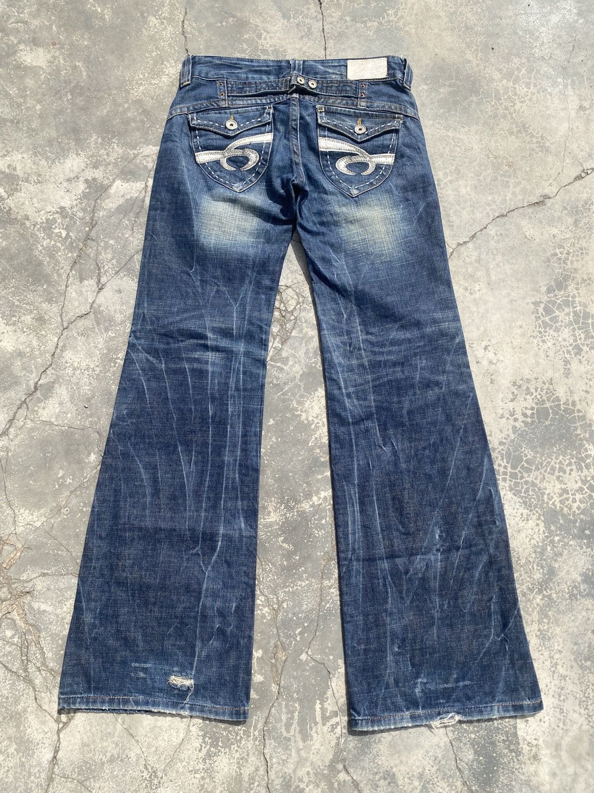 Japanese Brand Rare Red Pepper Clawmark Flare Size US 28 / EU 44 - 1 Thumbnail