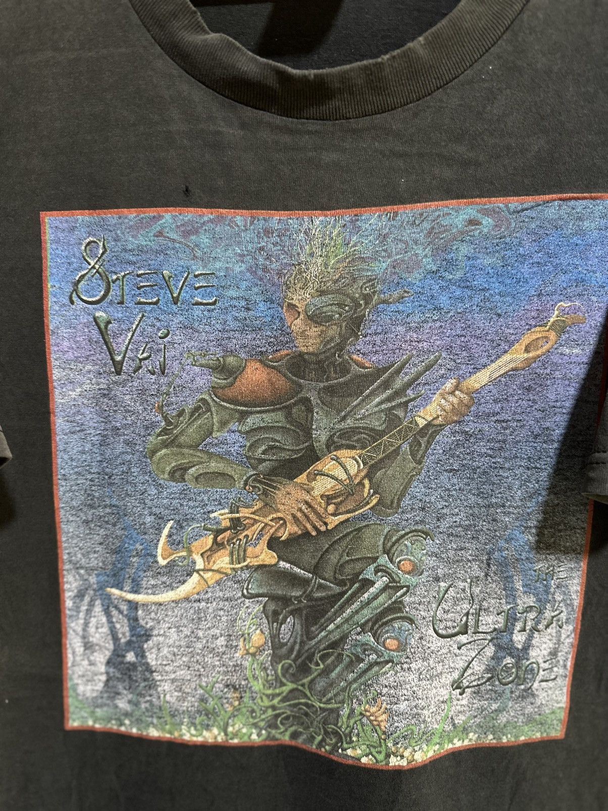 Band Tees Thrashed Vintage Steve Vai Ultra Zone Sun Faded Grunge Tee Size US XL / EU 56 / 4 - 2 Thumbnail