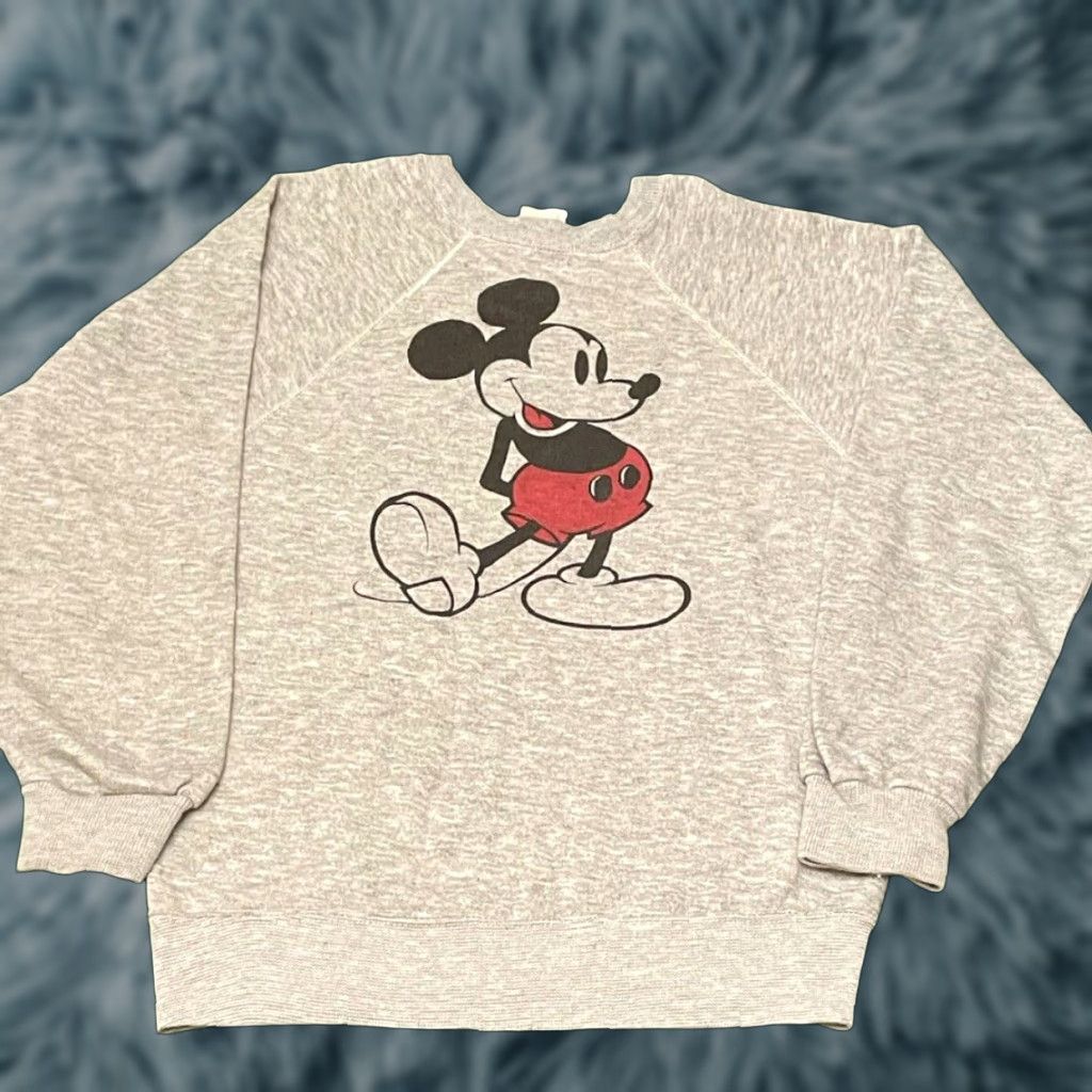 Disney VINTAGE Disney Mickey Mouse Classic Crewneck Sweater Mens Size Small Gray Crew Neck Sweatshirt 80s 90s Cartoon Pullover Classic Regular ShortSleeve? Size US S / EU 44-46 / 1 - 1 Thumbnail