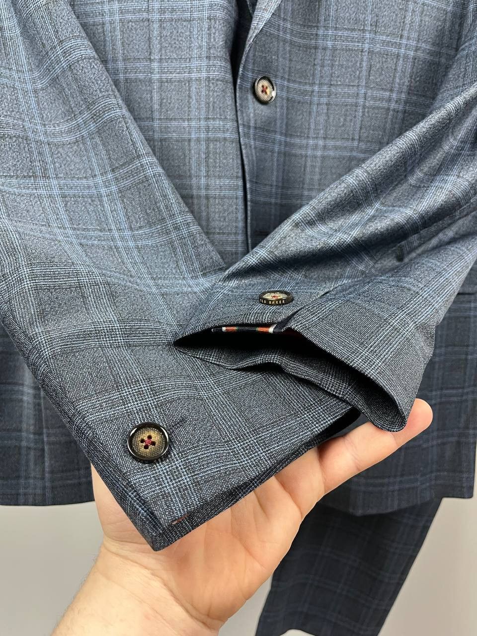 Ted Baker Ted Baker London Men's Blue Plaid Wool Blend Suit Size 3 Size 38R - 5 Thumbnail